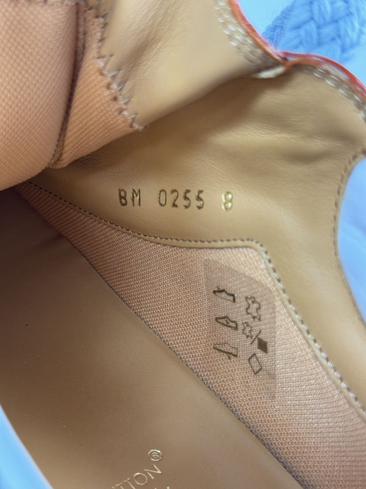 Louis Vuitton LV REMIX DERBIES 1AIJ93 SIZE: LV8 fits US10 Size US 8 / EU 41 - 13 Thumbnail