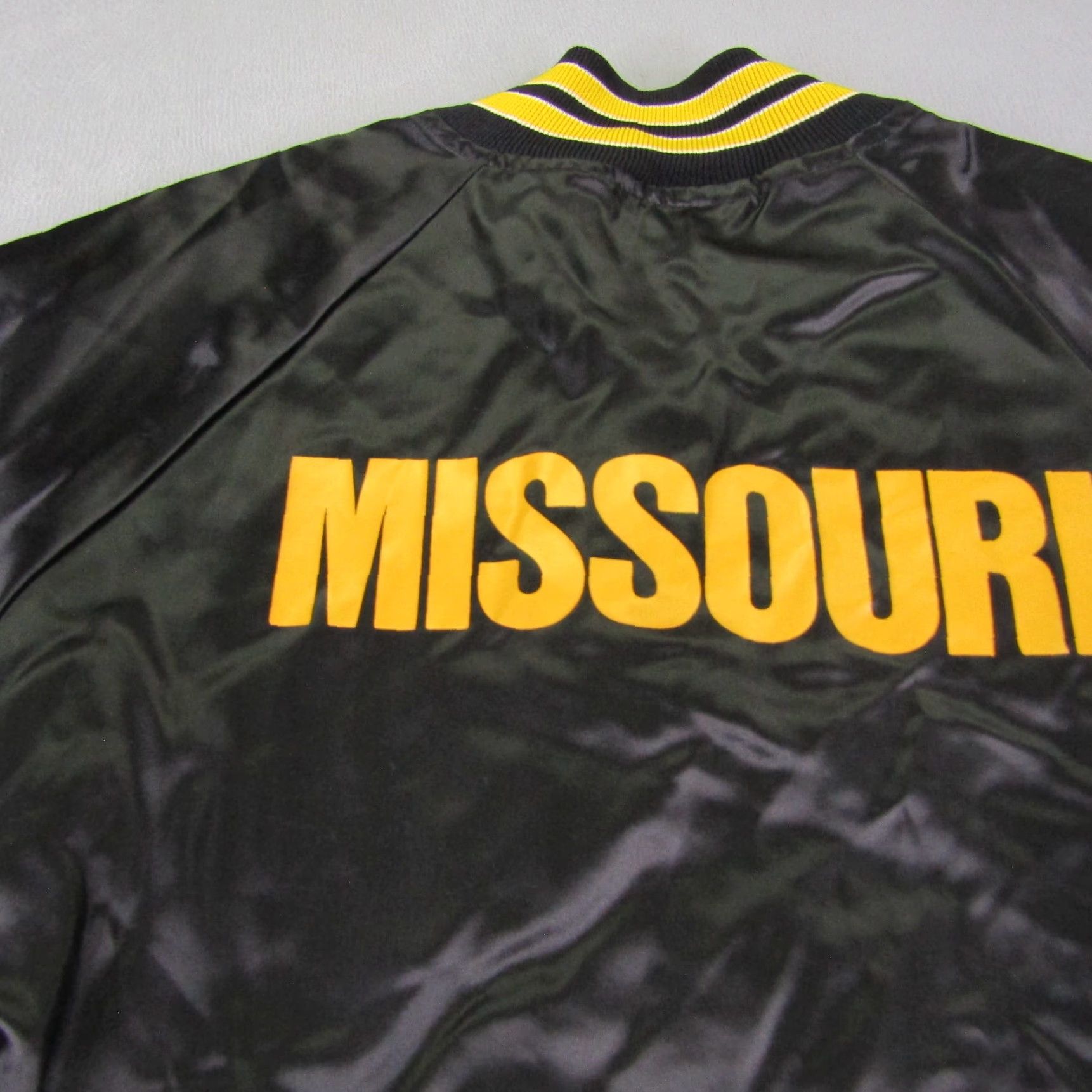 Vintage VINTAGE Hartwell Jacket Men L Black & Yellow Bomber 90s Outdoor/Military Style with Pockets Size US L / EU 52-54 / 3 - 5 Thumbnail