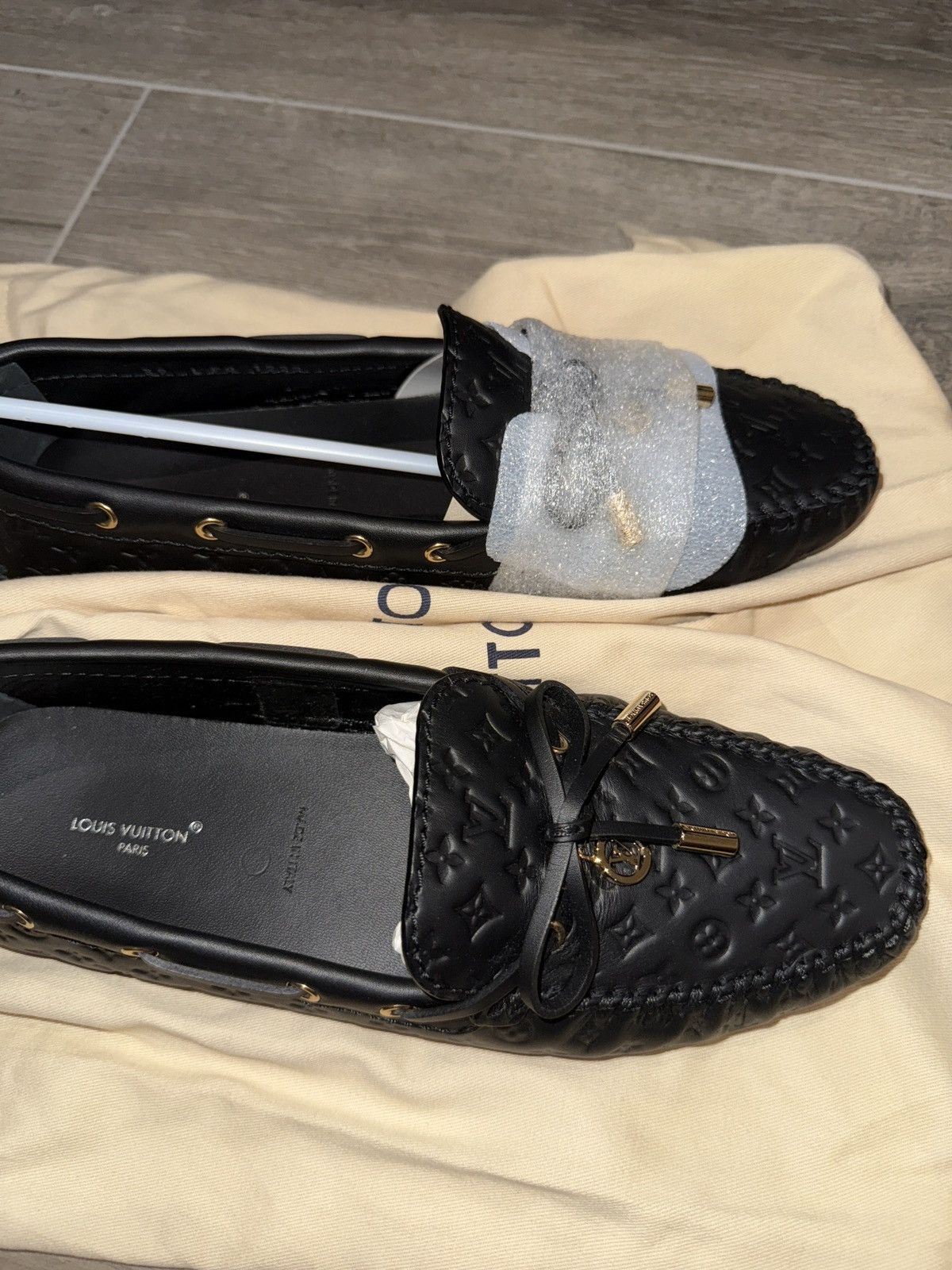 Louis Vuitton Gloria Flat Loafer Size US 9 / IT 39 - 2 Thumbnail