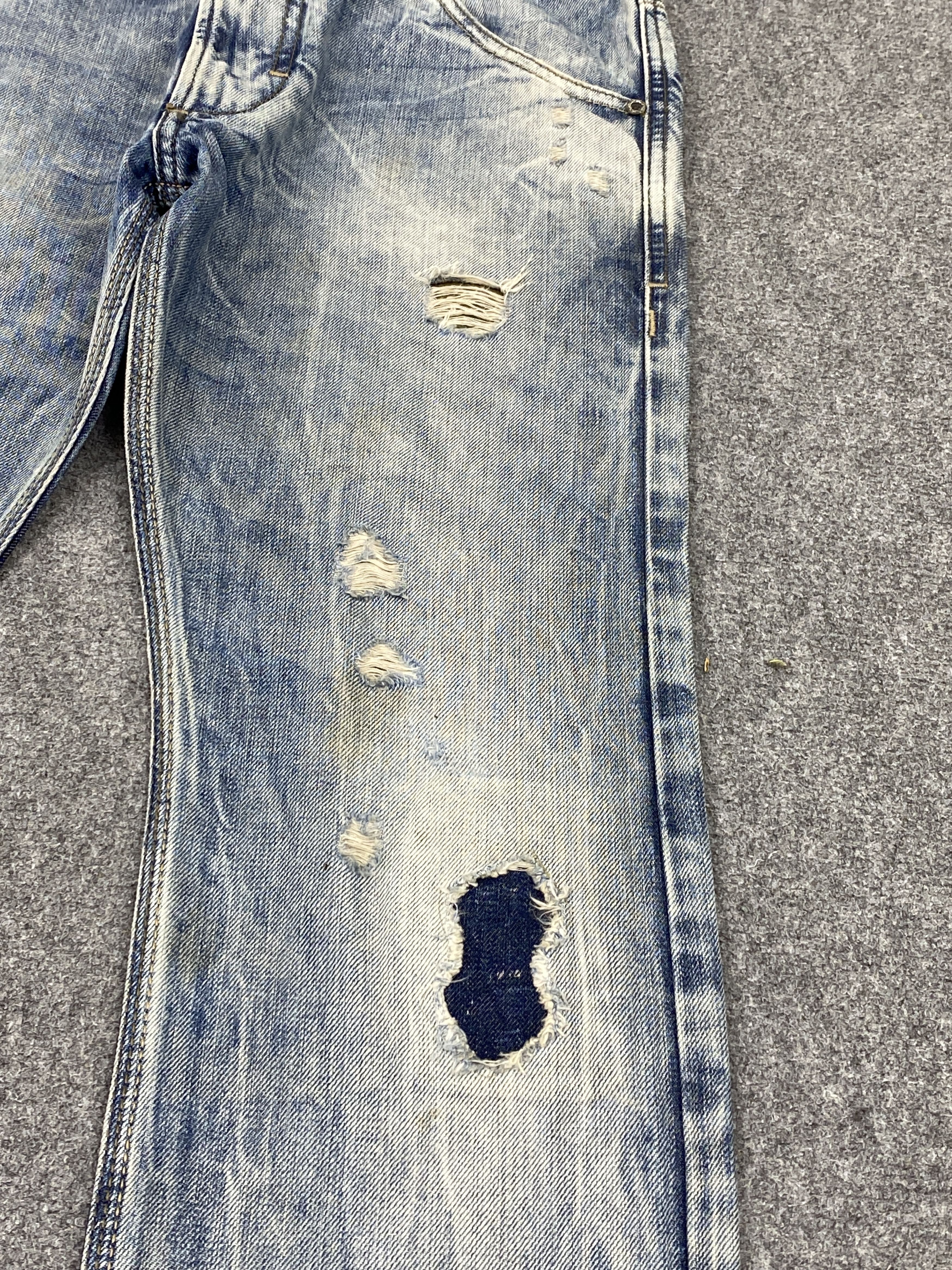 Diesel × Vintage Vintage Diesel Distressed Light Washed Slim Fit Jeans Size US 28 / EU 44 - 13 Thumbnail