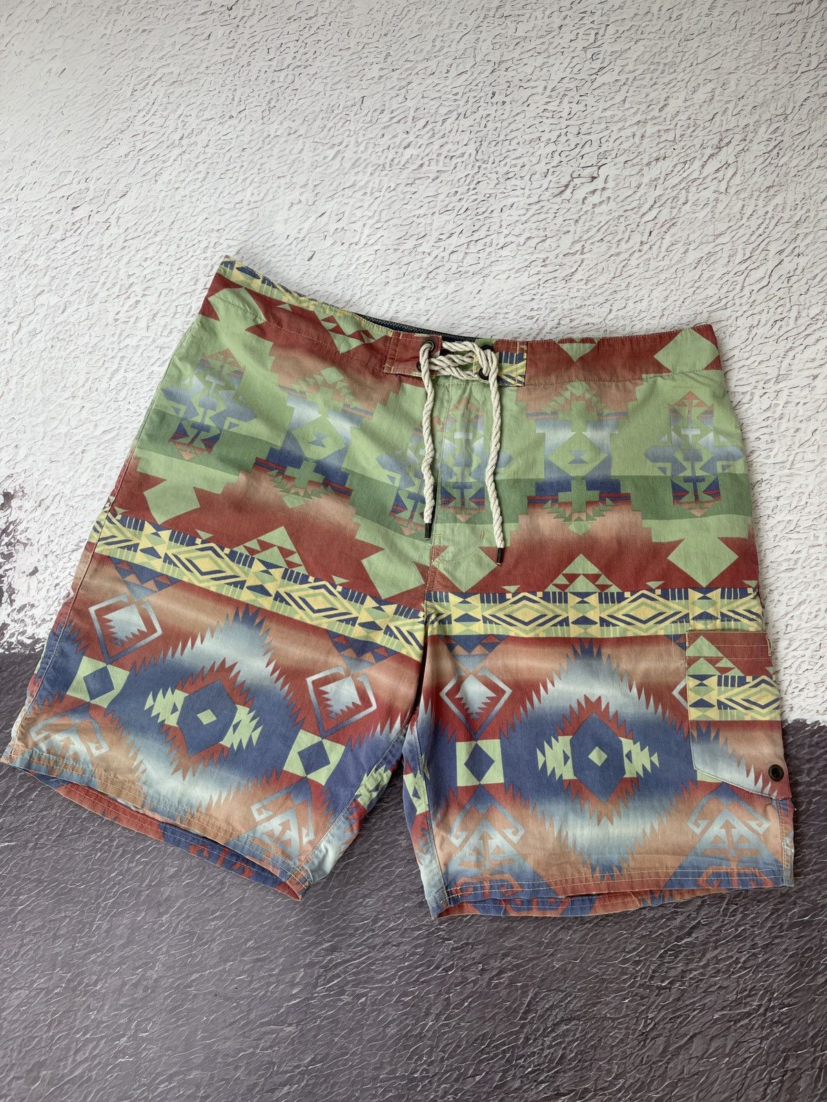 Polo Ralph Lauren Polo Ralph Lauren Aztec pattern shorts multicoloured Size US 38 / EU 54 - 3 Thumbnail