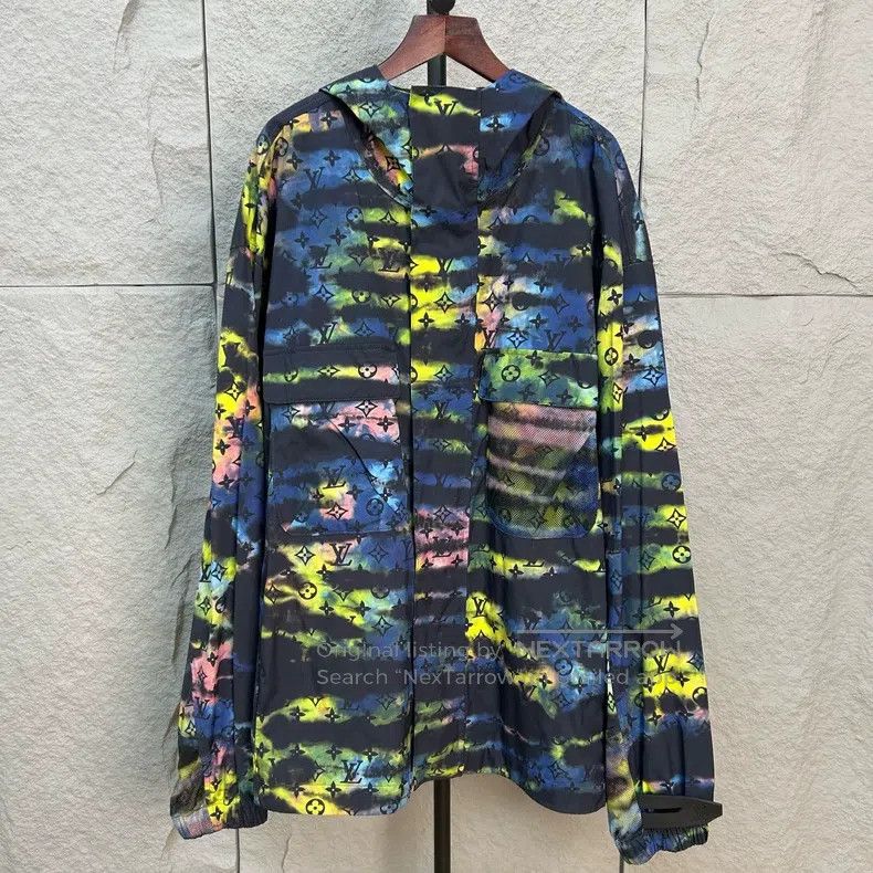 Louis Vuitton Louis Vuitton Tie-dyed presbyopic full print assault jacke Size US L / EU 52-54 / 3 - 1 Thumbnail