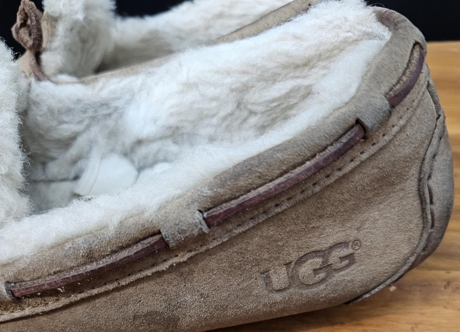 Ugg UGG Suede Moccasin Slippers Womens Size 9 Size US 9 / IT 39 - 5 Thumbnail