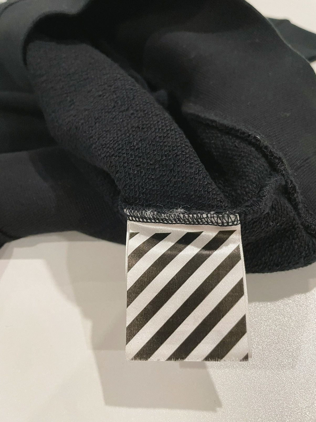 Off-White Off-White black caravaggio crewneck sweatershirt Size US XS / EU 42 / 0 - 5 Thumbnail