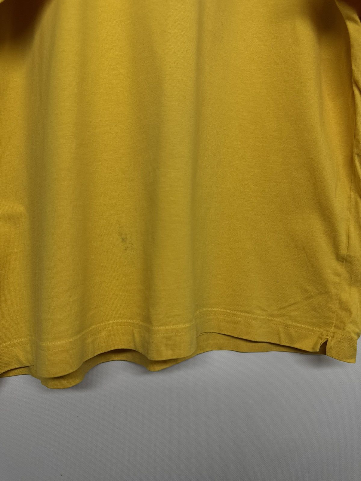 Nike Vintage Y2K Nike T Shirt Center Logo Streetwear Hype Size US L / EU 52-54 / 3 - 6 Thumbnail