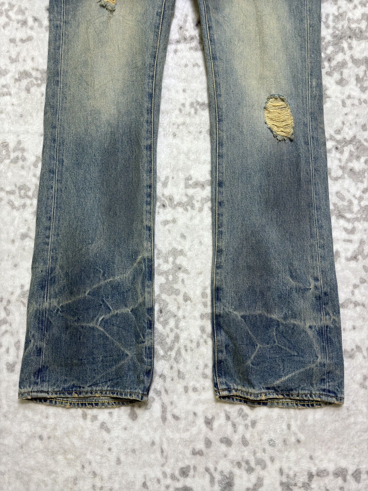 Vintage CavariA Distressed Mud Wash Whiskered Vkei jeans