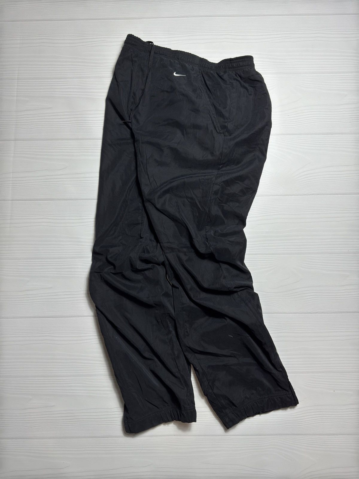 Nike × Vintage Vintage Nike Pants Embroidered Nylon Drill Pants Joggers Y2K Size US 34 / EU 50 - 1 Thumbnail
