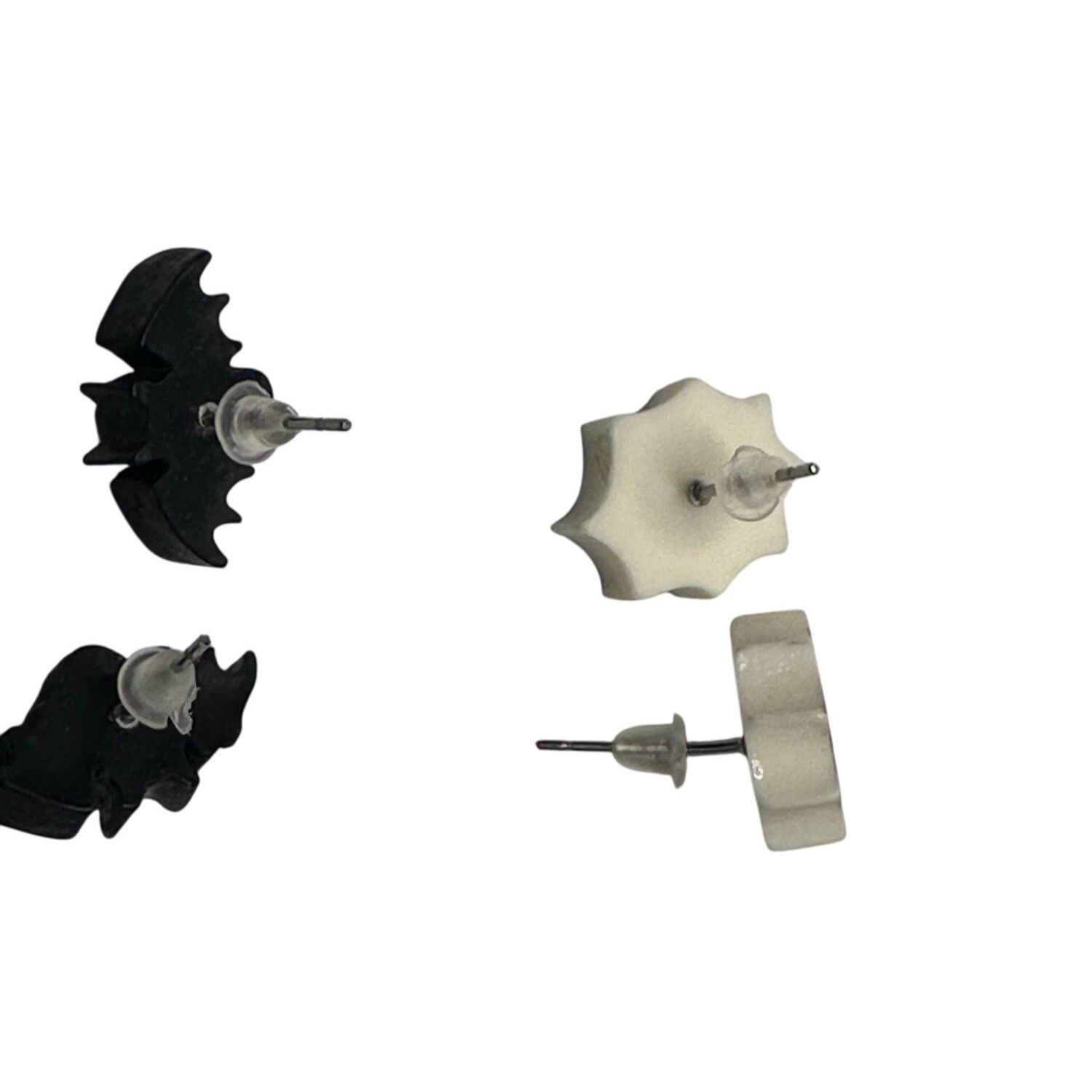 Other Two Pairs of Women's Halloween Earrings (1 Bat Pair and 1 Sp Size ONE SIZE - 8 Thumbnail