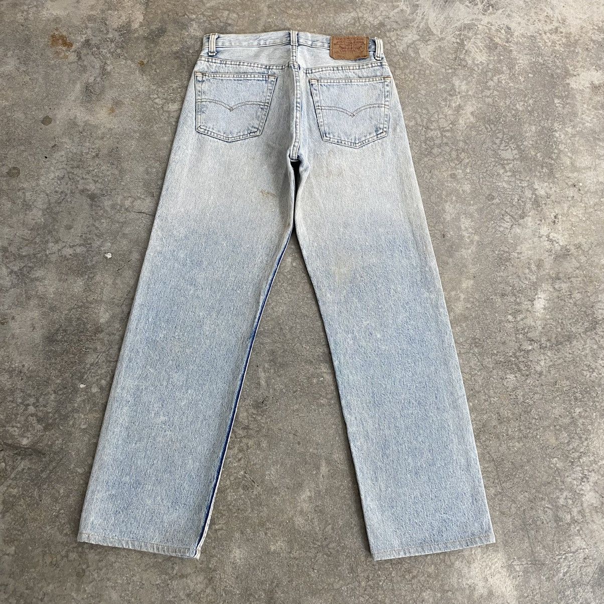 Levi's Size 28x27.5 Vintage 90’s Levis 501 Acid Washed Blue Jeans Size US 28 / EU 44 - 13 Thumbnail