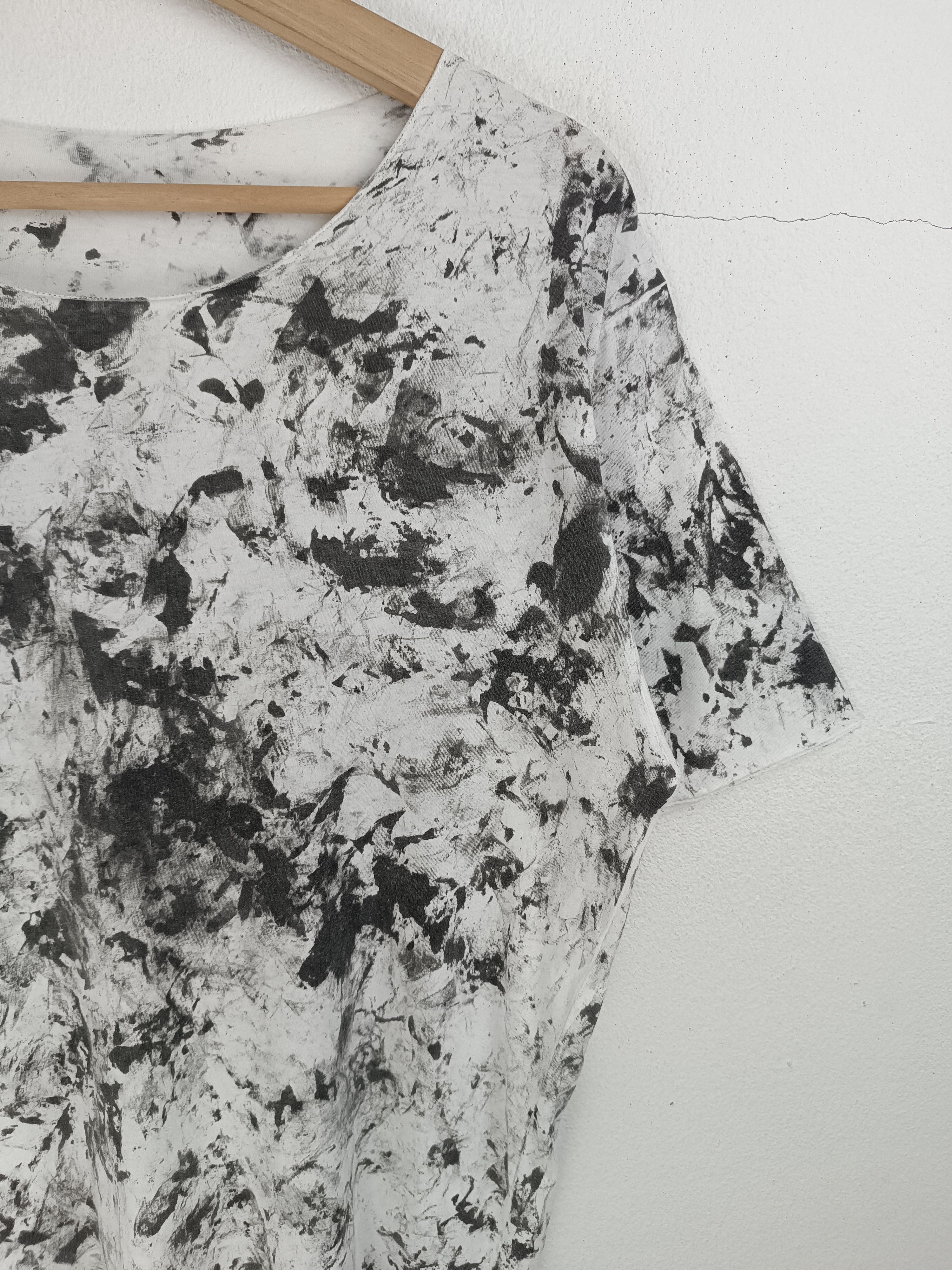 Other THRASHED FADED VINTAGE PAINT SPLATTER AOP PUNK AVANT GARDE Size US M / EU 48-50 / 2 - 11 Thumbnail