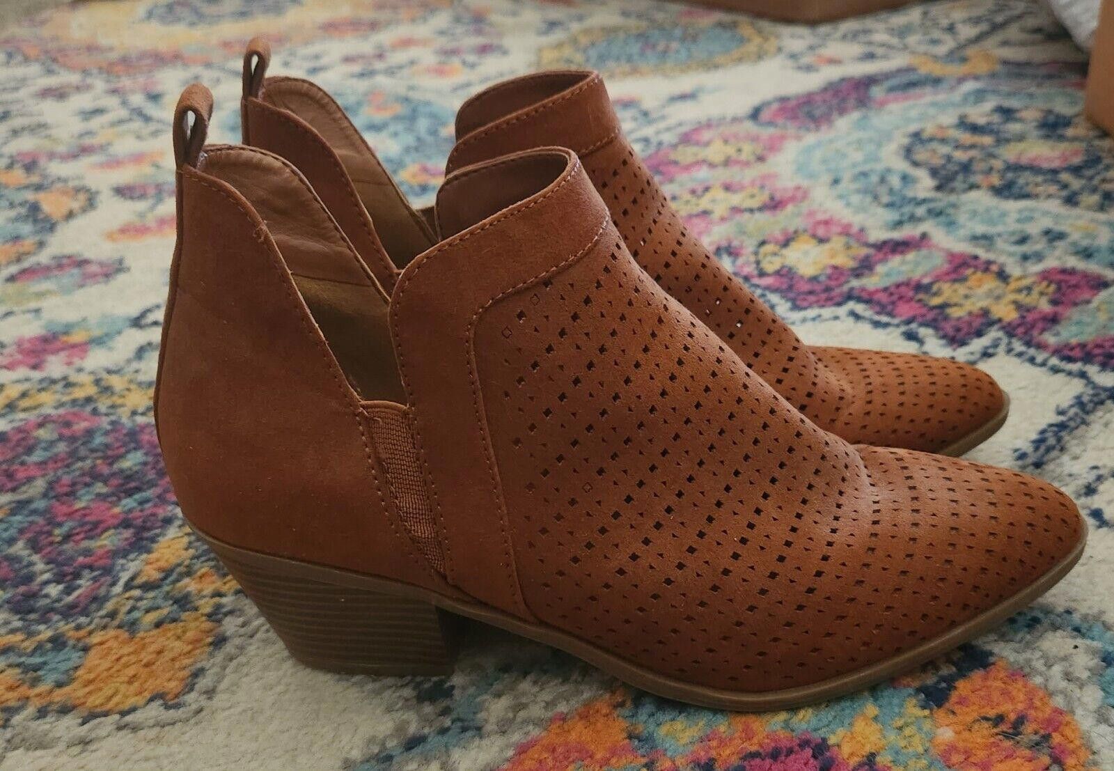Designer Tan Indigo Rd Booties Size 9.5M Size US 9.5 / IT 39.5 - 3 Thumbnail