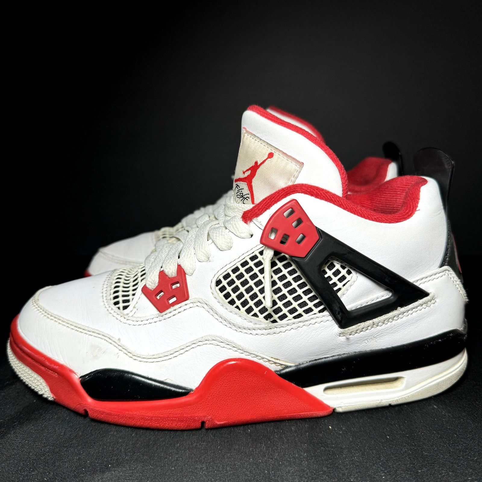 Jordan Brand × Nike Size 5.5 - Nike Air Jordan 4 Retro OG GS Fire Red 2020 Size US 5.5 / EU 38 - 8 Thumbnail