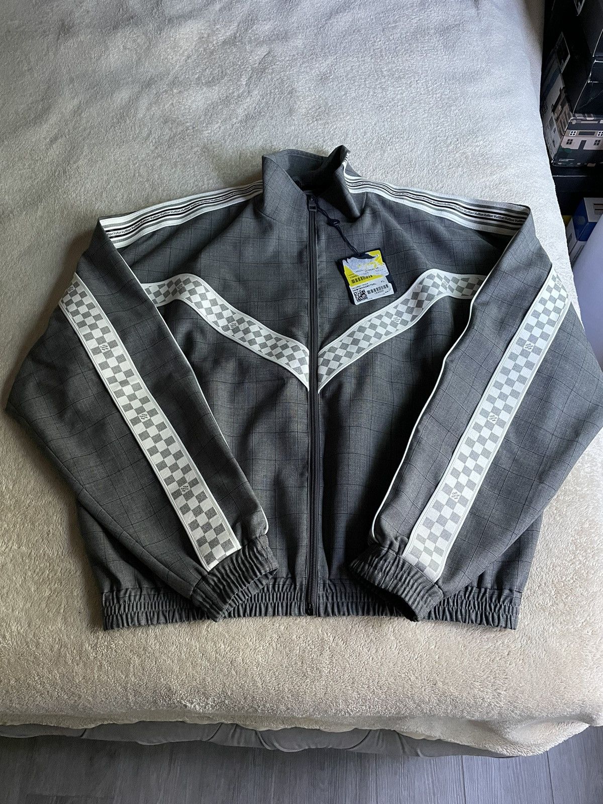 Louis Vuitton Louis Vuitton Grey Damier Tailored Track Jacket Size US XL / EU 56 / 4 - 1 Thumbnail