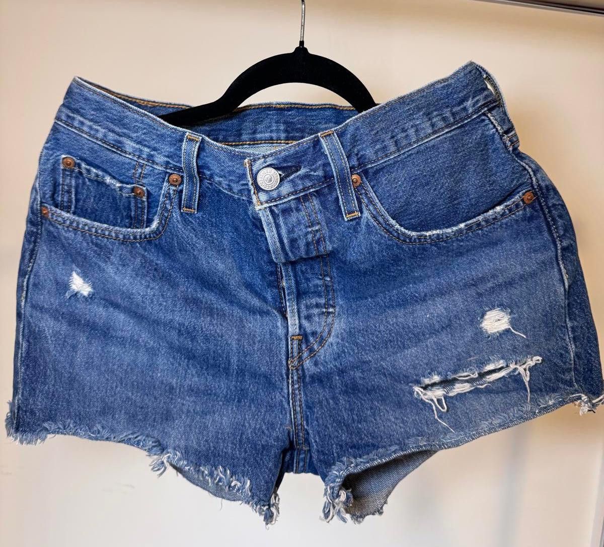 Levi's Levi's Women's Distressed Denim Shorts - Size 28 Size 28" / US 6 / IT 42 - 1 Thumbnail