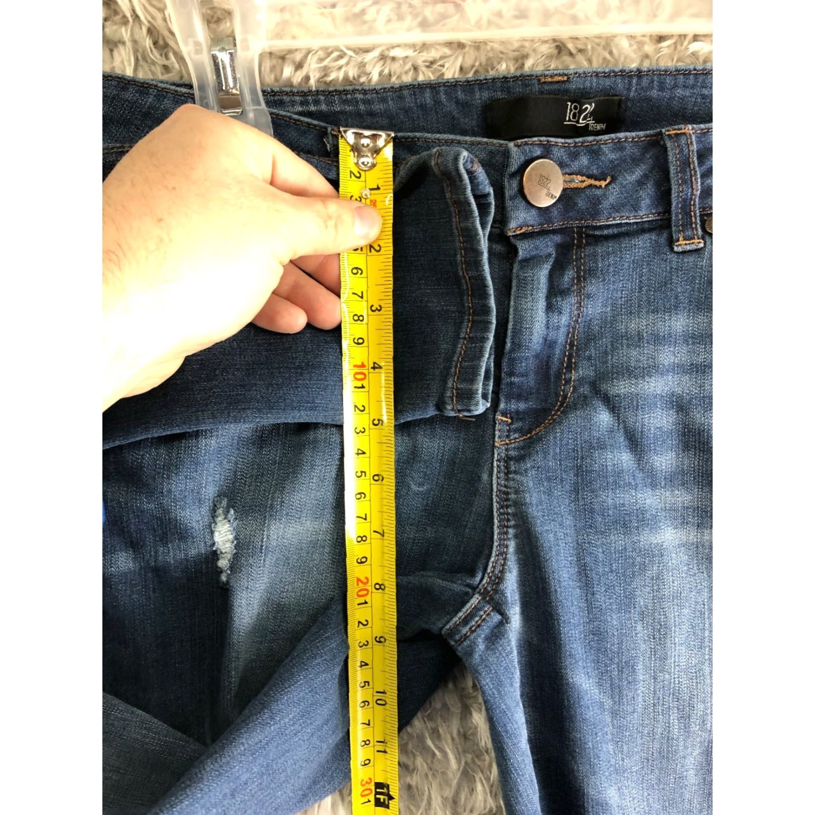 Vintage 1822 Denim Jeans Womens Size 29 Mid Rise Skinny Blue Medium Wash Denim Regular Rise Mens? No, Women. Size 29" - 4 Thumbnail