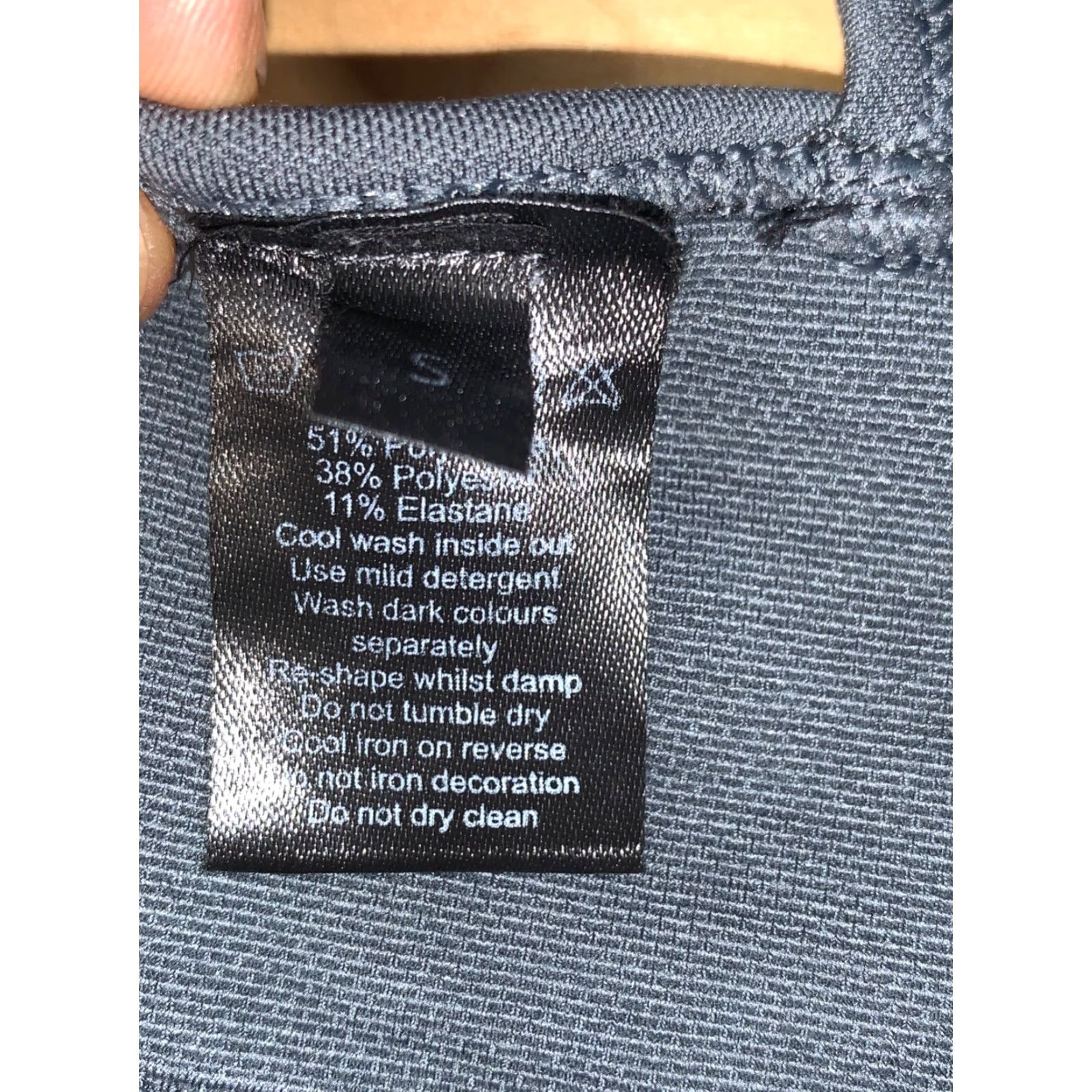 Vintage Alphalete RacERback Sports Bra Small Gray Activewear Gym Training Size ONE SIZE - 6 Thumbnail