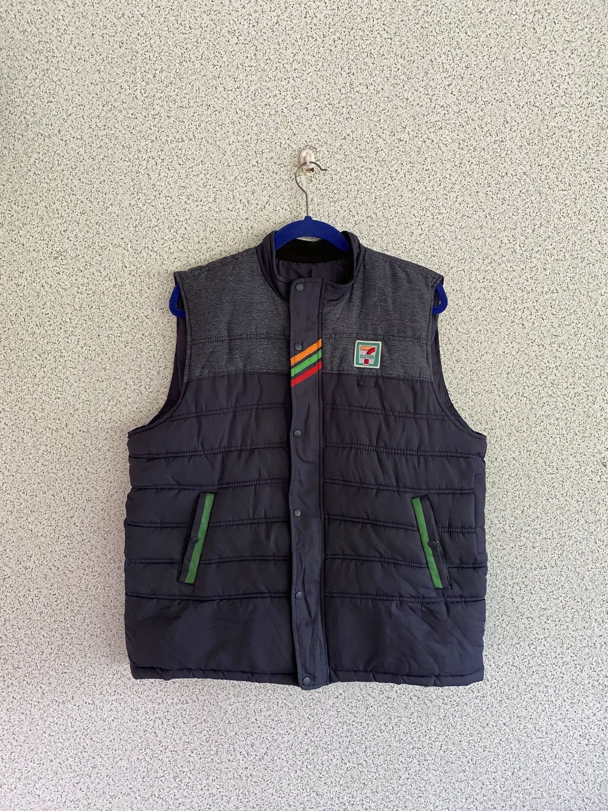 Japanese Brand 7-Eleven light puffer vest Size US L / EU 52-54 / 3 - 1 Thumbnail