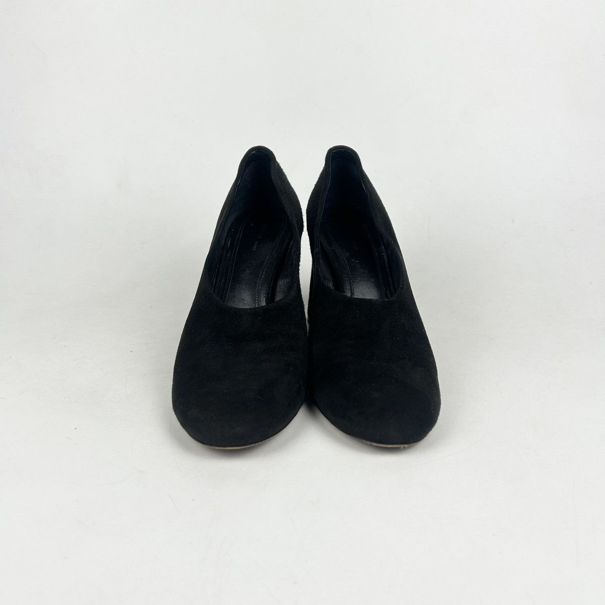 Celine Celine Phoebe Philo Black Suede Round-Toe Pumps Size US 9 / IT 39 - 3 Thumbnail