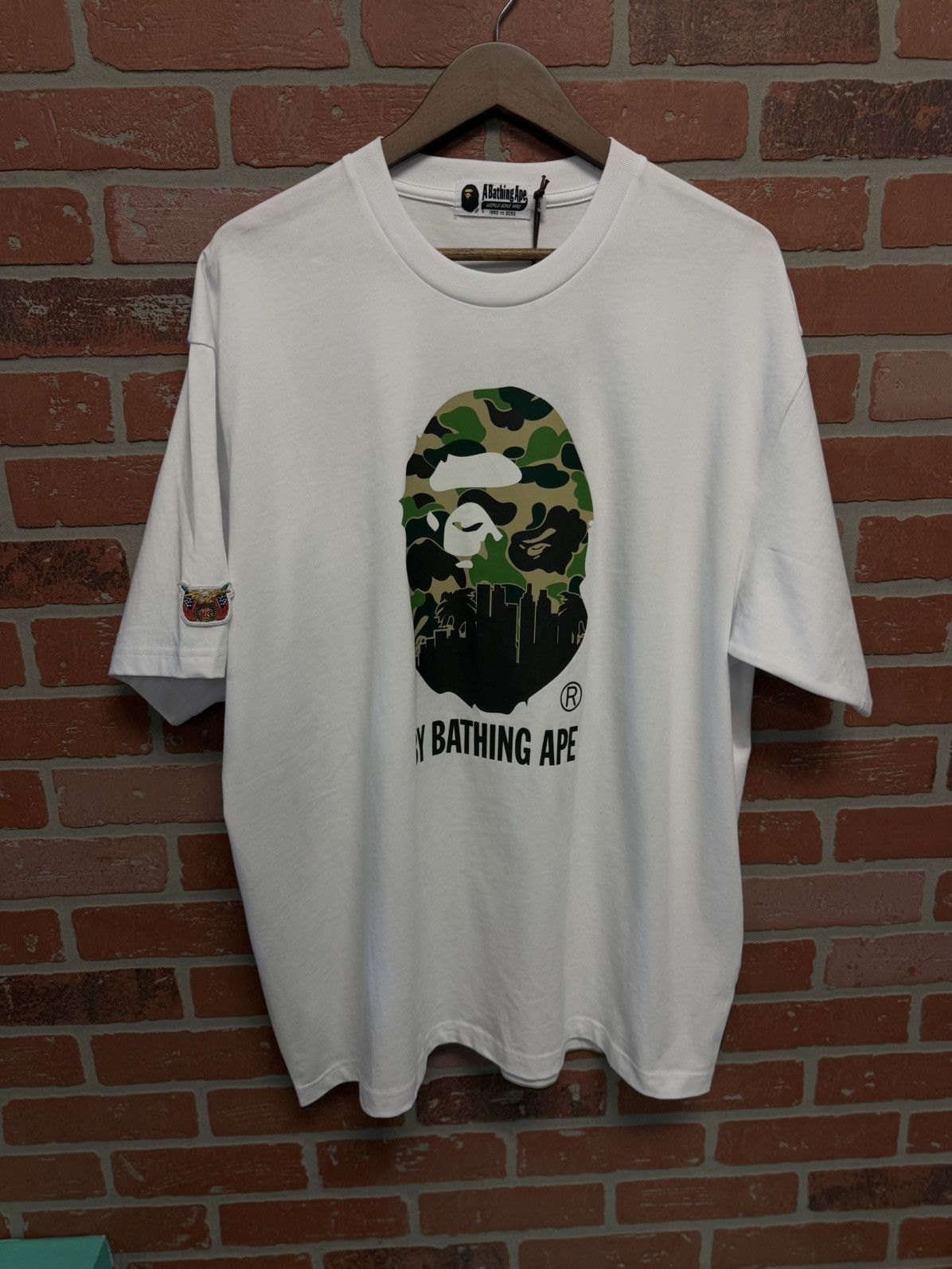 Bape × Jeff Hamilton Bape Jeff Hamilton Tee Shirt White Size XL (NEW) Size US XL / EU 56 / 4 - 1 Thumbnail