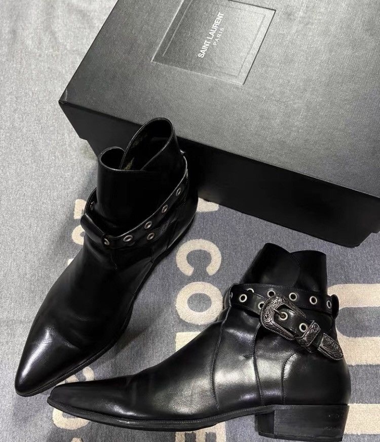 image of Saint Laurent Paris x YVES Saint Laurent 14 Tang-Grass Carved Duckies Boots in Black, Men's (Size 9