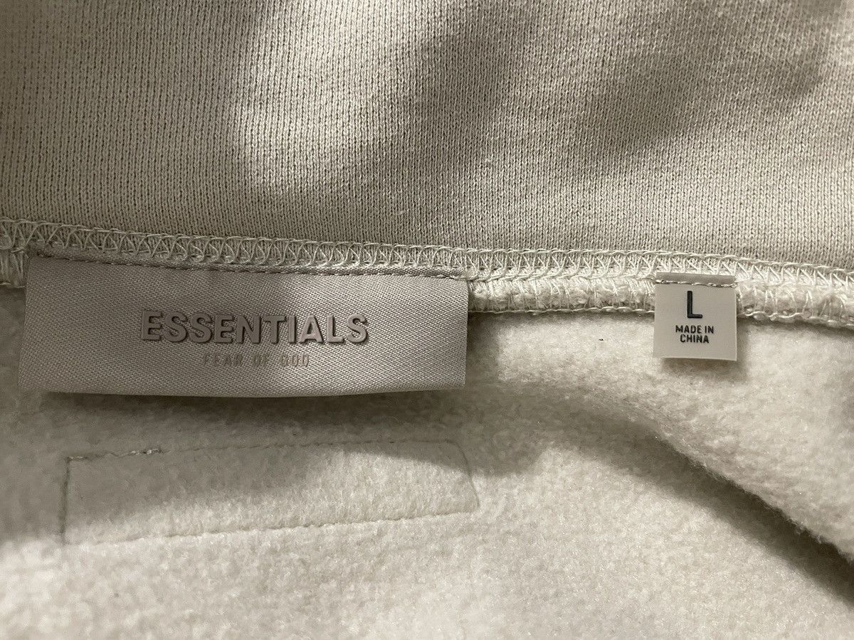 Essentials Fear of God Men's Grey and Cream Sweatshirt Size US L / EU 52-54 / 3 - 5 Thumbnail