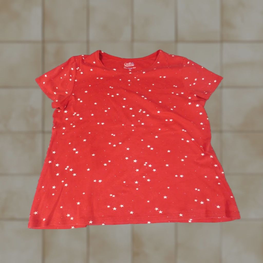 Croft & Barrow Croft & Barrow Womens Shirt PM petites Red Stars tee Shirt Mens? Size M / US 6-8 / IT 42-44 - 1 Thumbnail