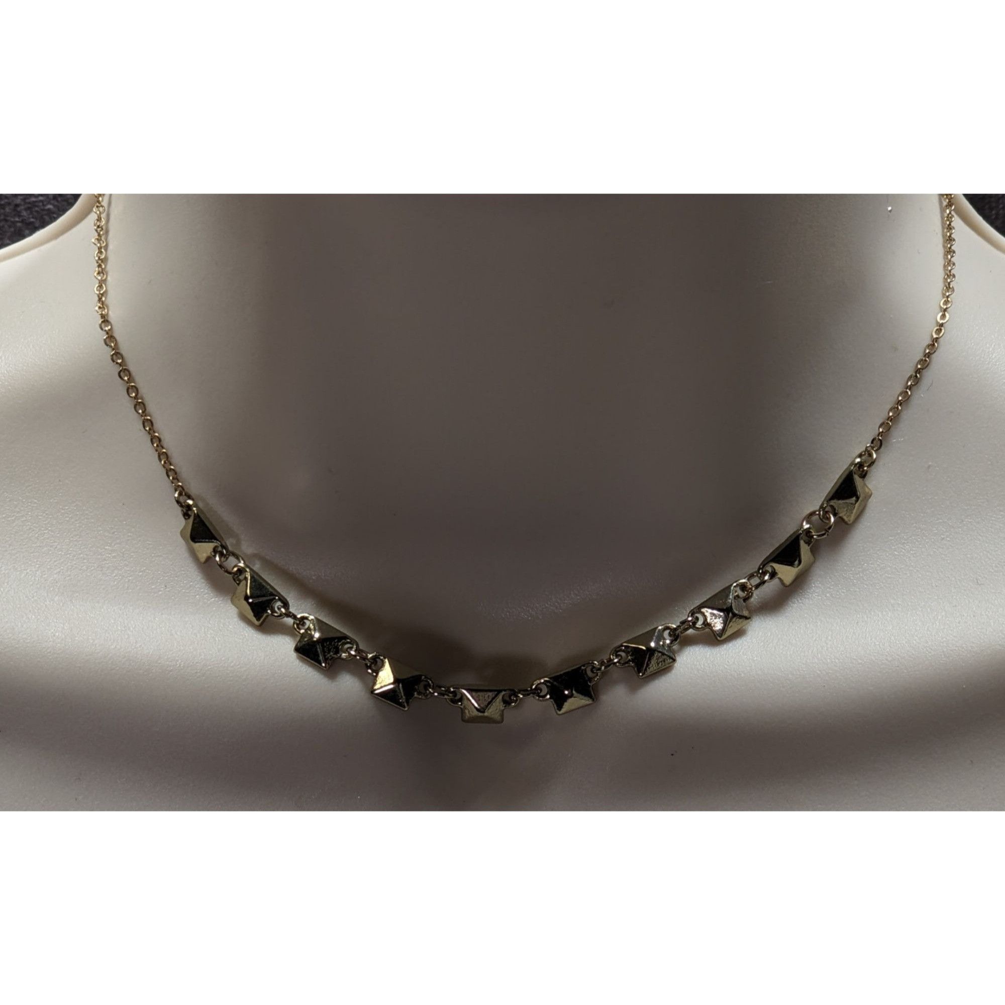 Other Dainty Pyramid Studded Gold Tone Necklace Size ONE SIZE - 1 Thumbnail