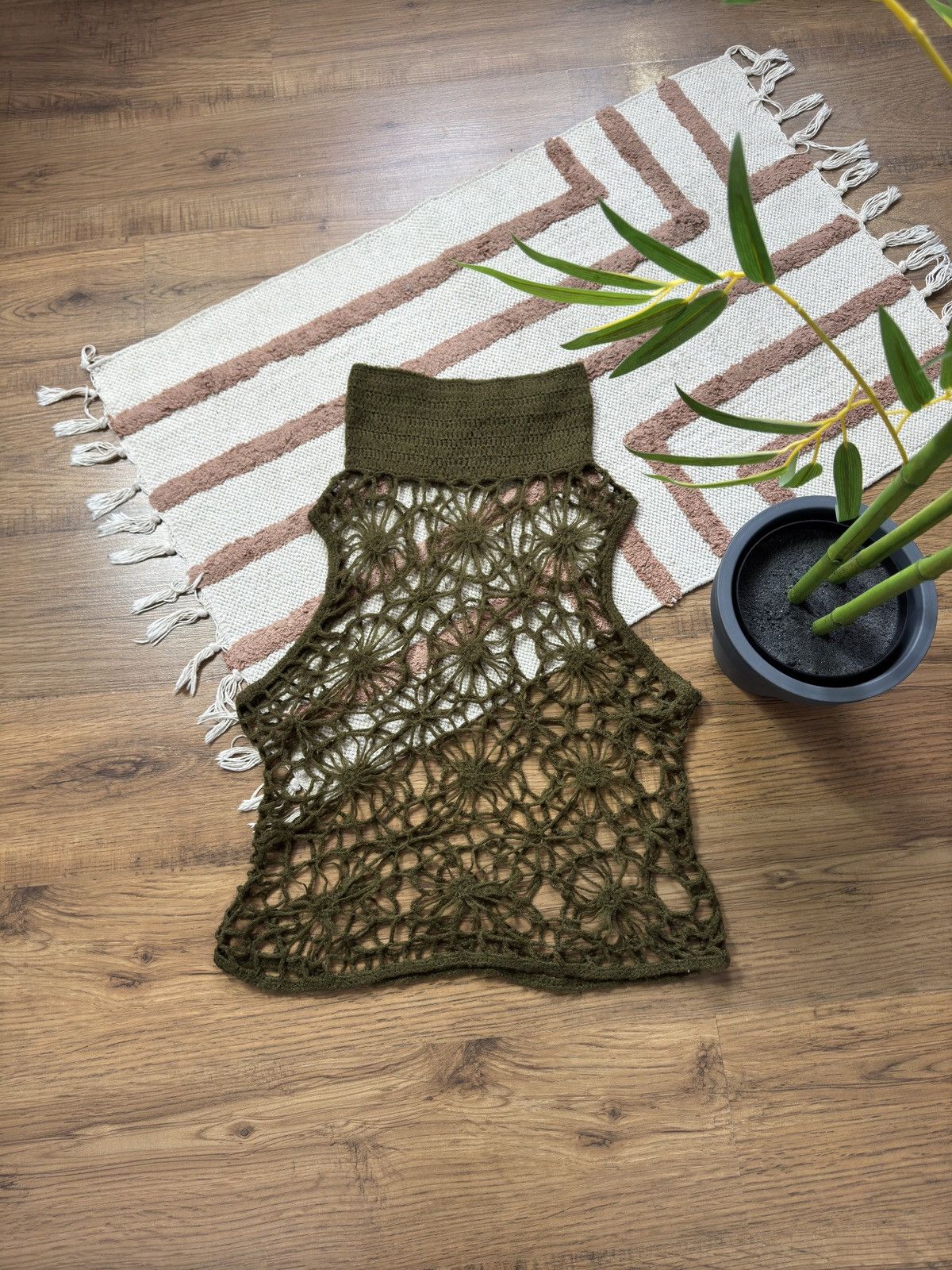 Vintage VINTAGE FLOWERS MESH KNITTED WEB TANK TOP SWEATER Size S / US 4 / IT 40 - 1 Thumbnail