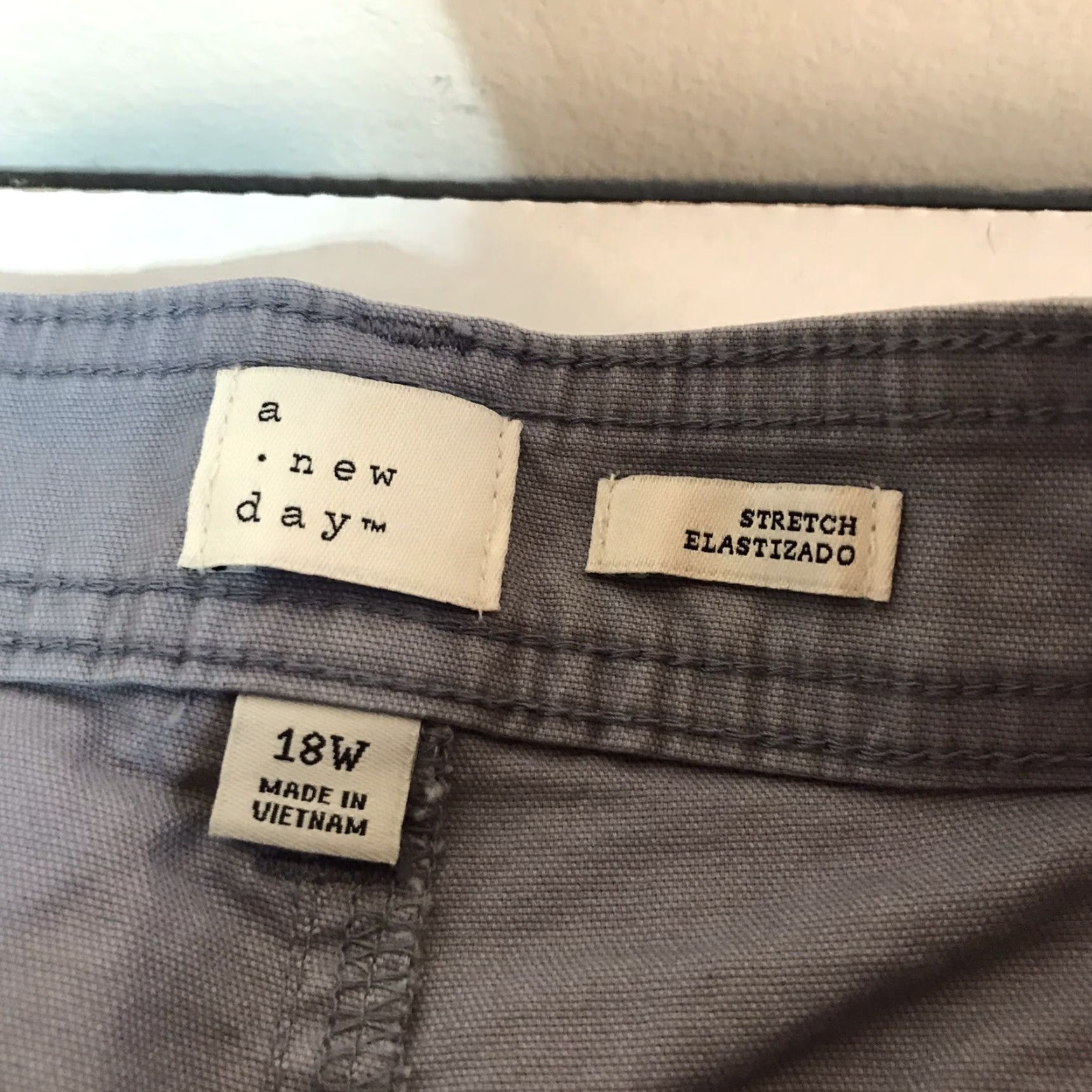 Vintage VINTAGE A New Day Women's Shorts Chino Casual Summer Size 18W Gray Stretch Size 40" / US 18 - 4 Thumbnail