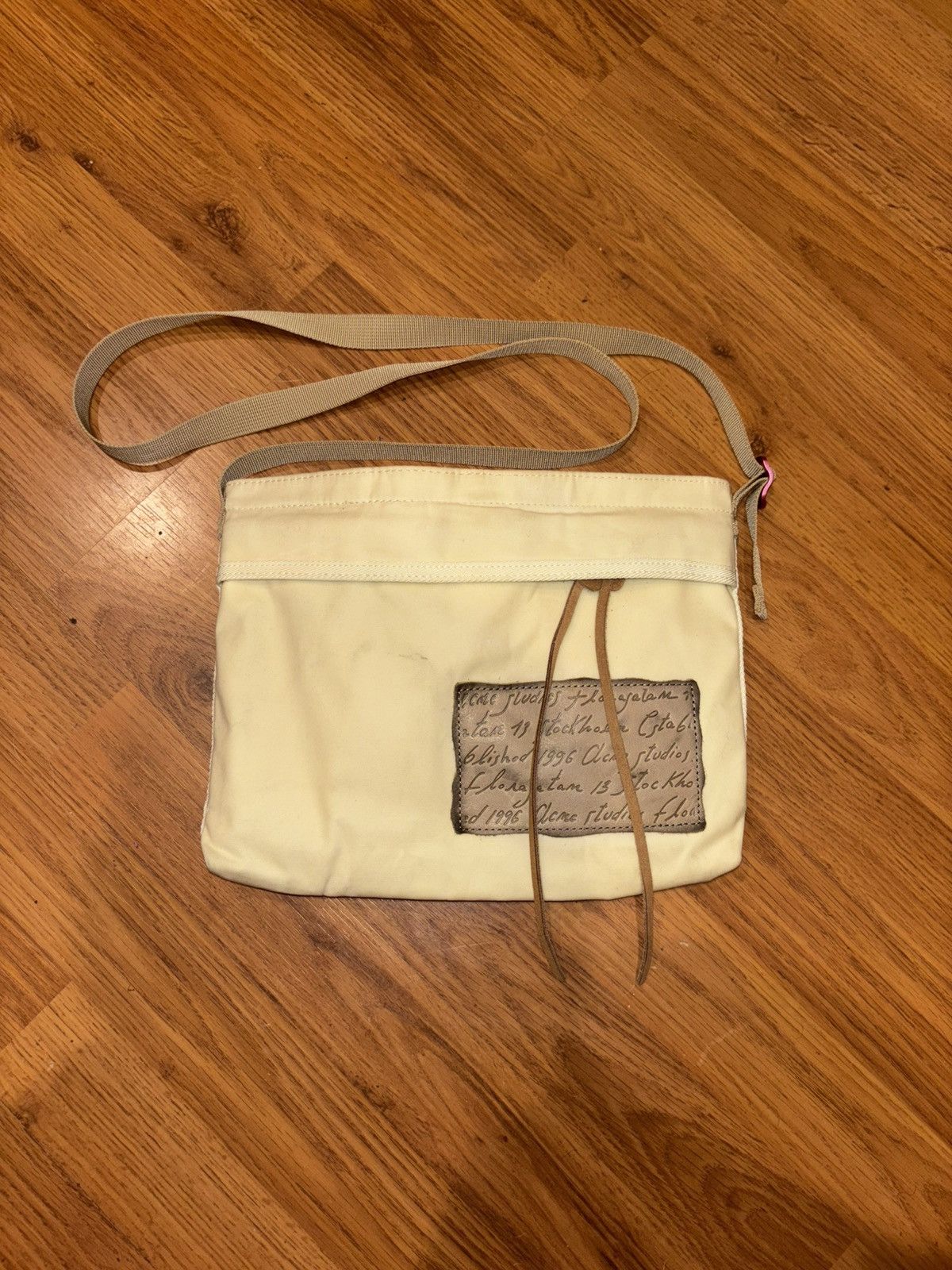 Acne Studios Acne studio cream messenger side bag Size ONE SIZE - 1 Thumbnail