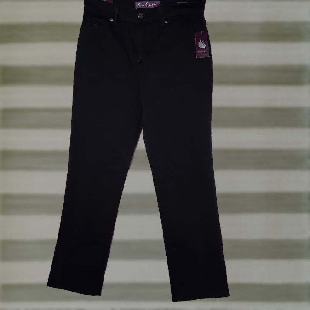 Gloria Vanderbilt VINTAGE Gloria Vanderbilt Amanda Jeans Short Black Stretch Tapered 8 SHORT 30" Inseam 5-Pocket Womens Jeans Men? No. Size 30" / US 8 / IT 44 - 1 Thumbnail