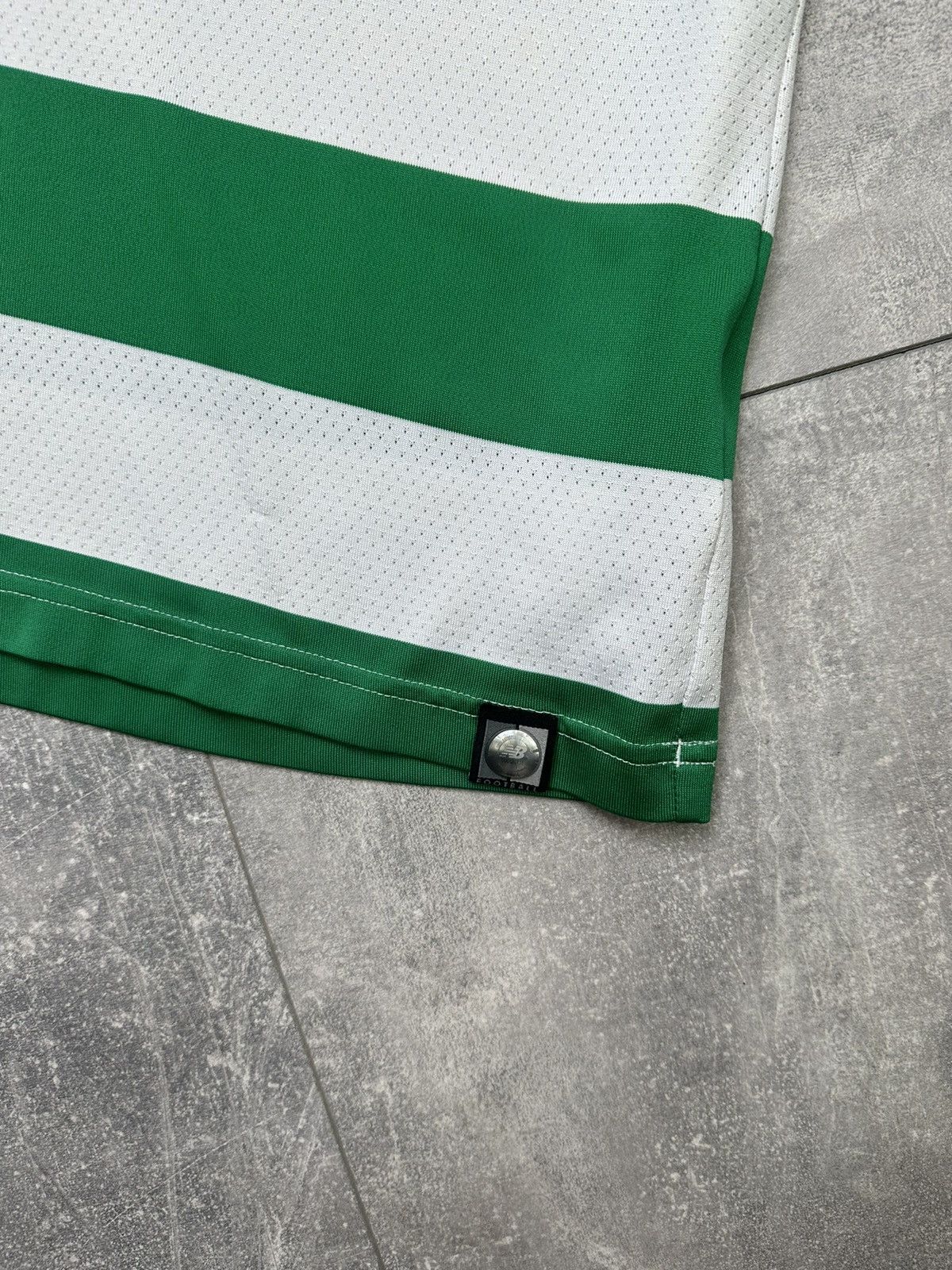 Other New Balance Celtic F.C Vintage Home Soccer Jersey Size US S / EU 44-46 / 1 - 4 Thumbnail