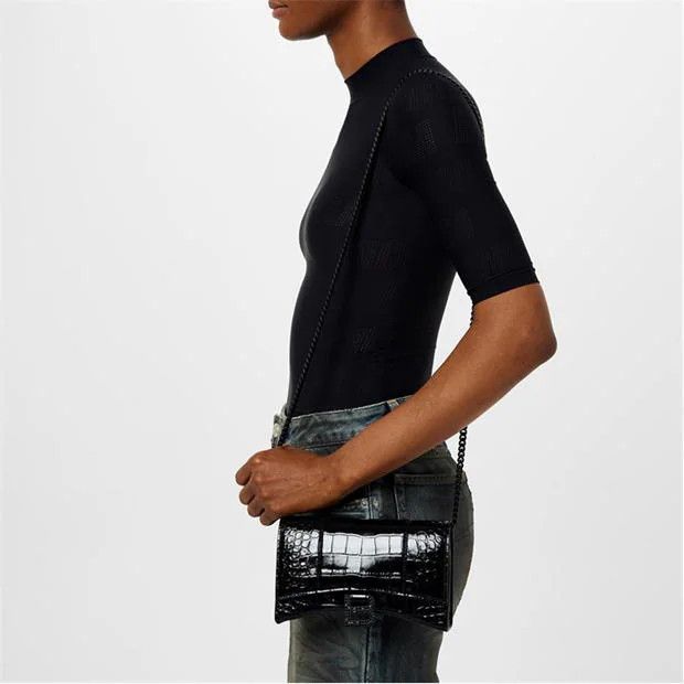 Balenciaga o1g2r1mq0924 Size: OS / Chain Crossbosy Bag in Black Size ONE SIZE - 4 Thumbnail