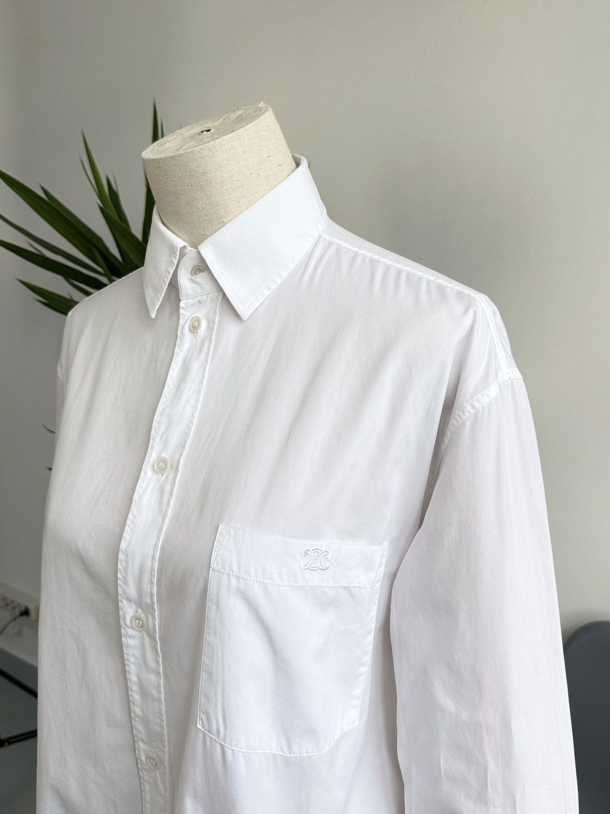 Celine Celine Paris Cropped White Shirt Pocket Logo Oversized Fit Size XS / US 0-2 / IT 36-38 - 5 Thumbnail