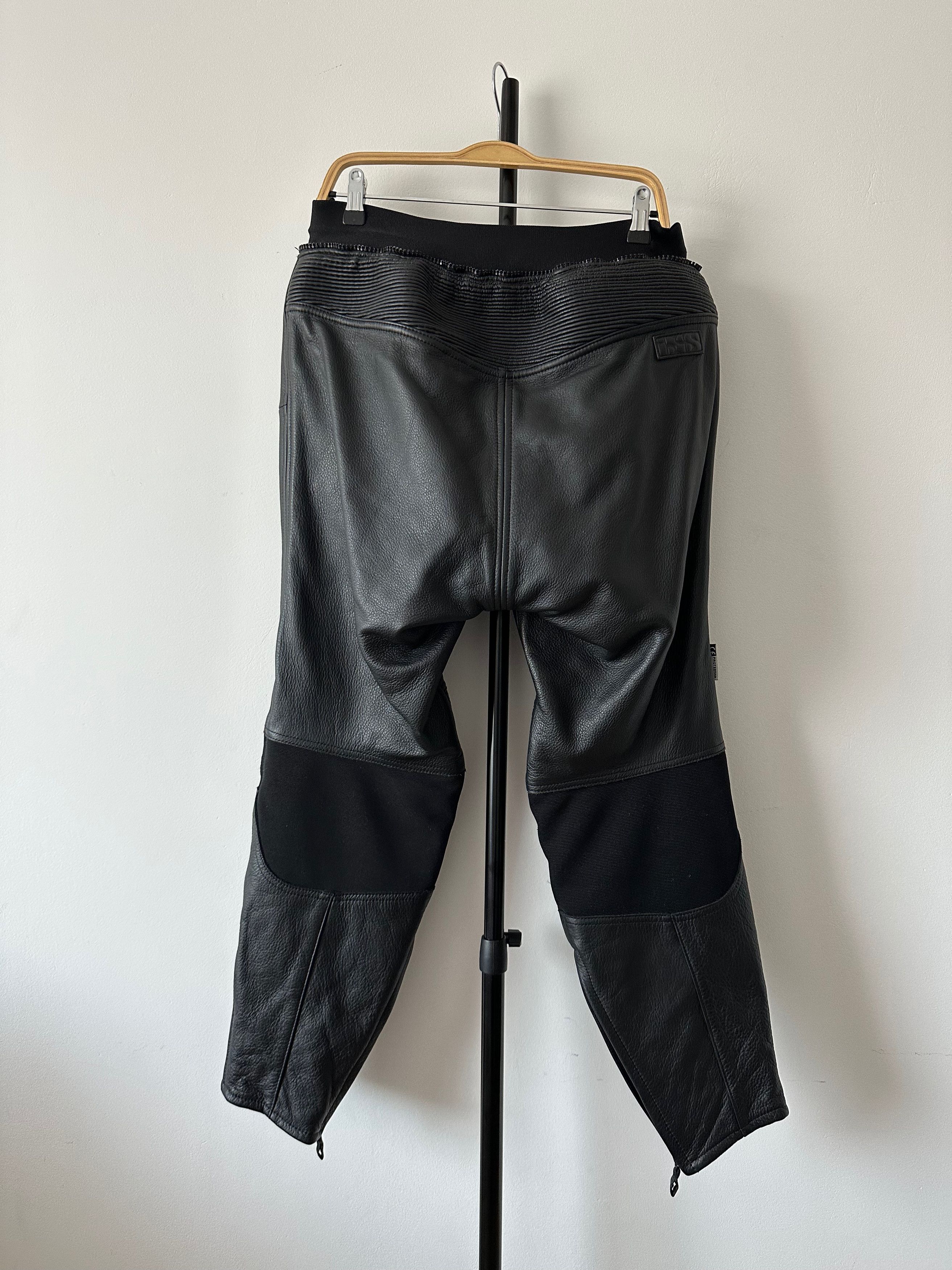 Indian Motorcycle IXS Motorcycle motorsport black leather pants Size US 34 / EU 50 - 8 Thumbnail