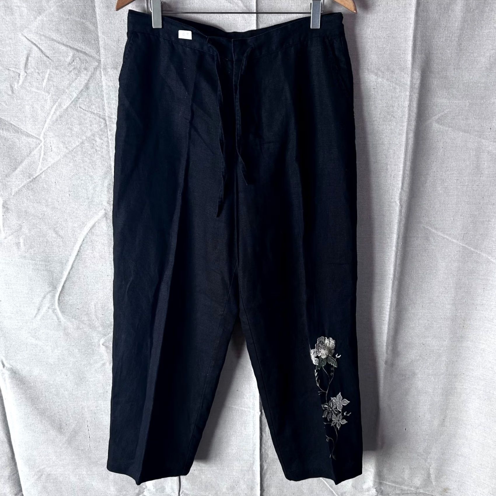 Vintage Relativity Petite Black Linen Floral Embroidered Drawstring Pants PL Size 36" / US 14 / IT 50 - 3 Thumbnail