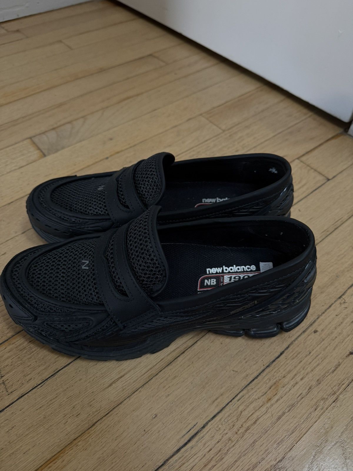 New Balance New Balance 1906 Loafer Black Size US 9.5 / EU 42-43 - 5 Thumbnail