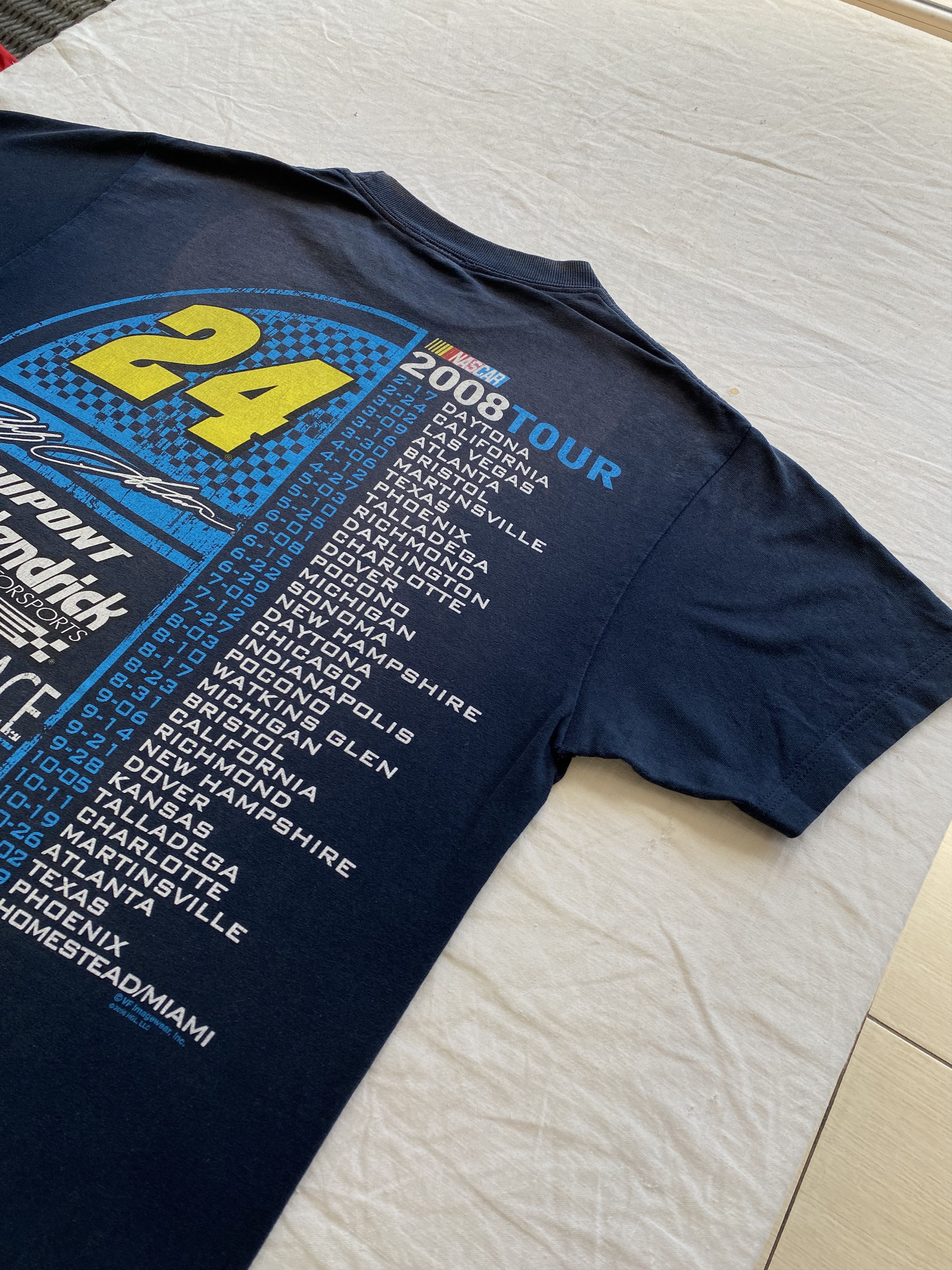 Vintage Jeff Gordon Nascar Vintage 2008 Tour One Race Racing T-shirt Size US M / EU 48-50 / 2 - 22 Thumbnail