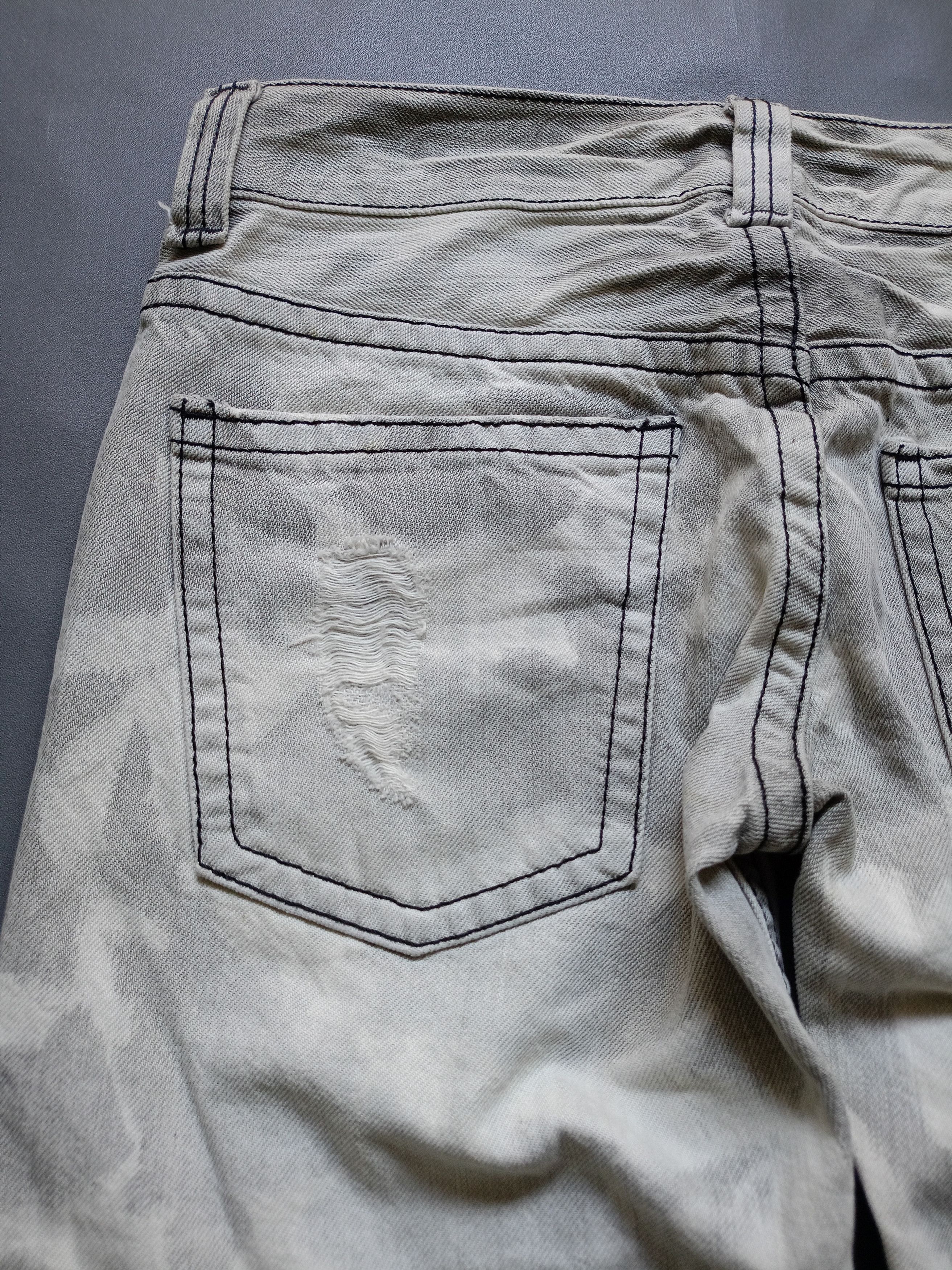 Lip Service 2000s Lip Service Distressed Cropped Denim Pants Size 31" - 5 Thumbnail