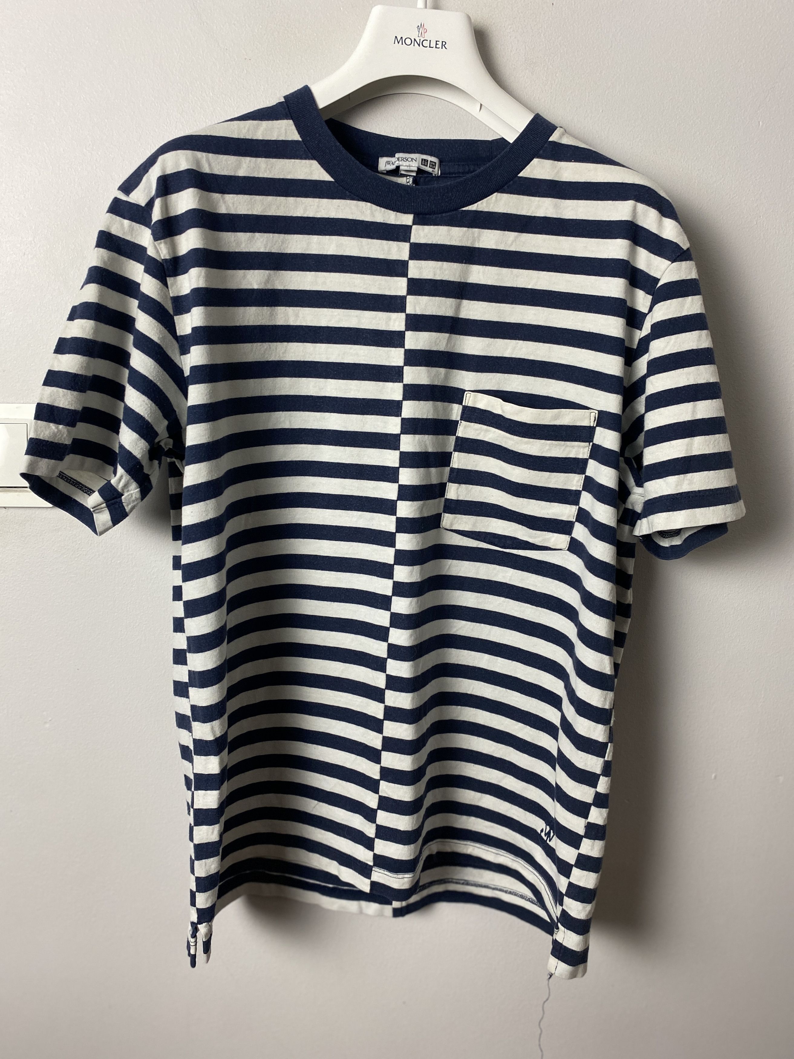 JW Anderson × Uniqlo Uniqlo x J.W. Anderson striped t-shirt tee Size US S / EU 44-46 / 1 - 1 Thumbnail