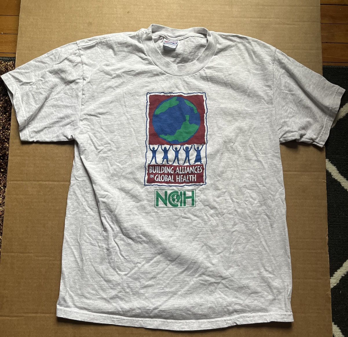 Hanes × Vintage Vintage NCH Building Alliances In Global Health Size US L / EU 52-54 / 3 - 1 Thumbnail