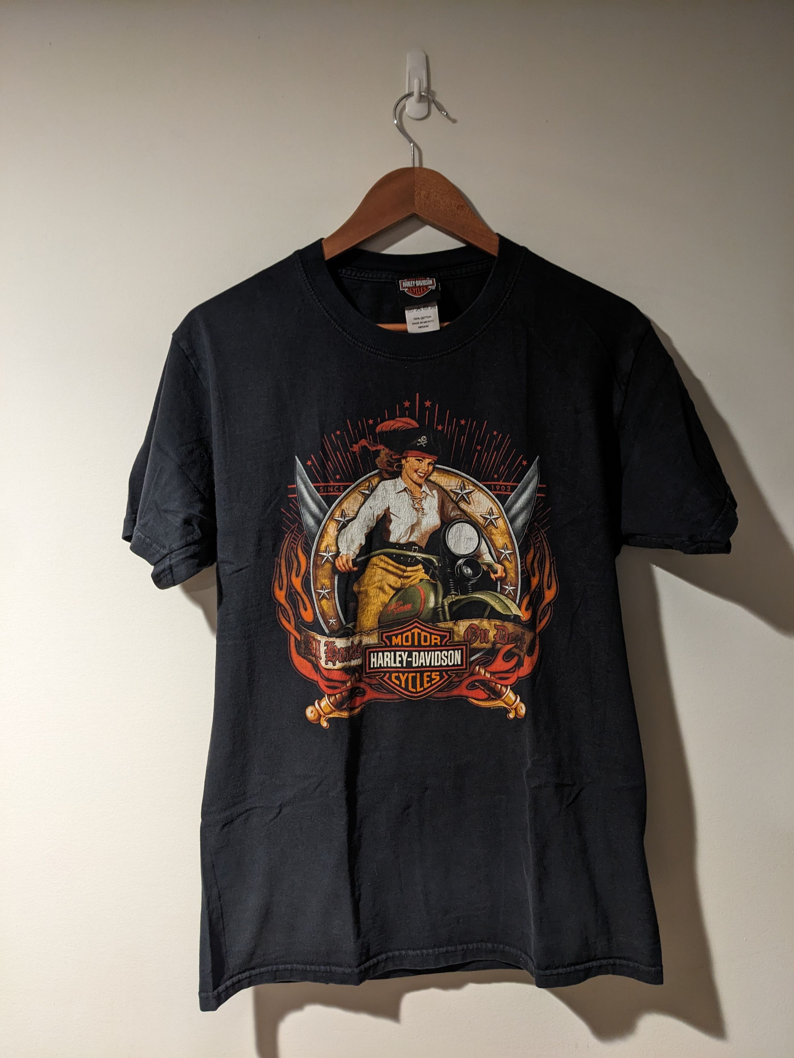 Harley Davidson × Vintage Vintage 2007 Harley Davidson Pirate Pin Up Girl T-Shirt Size US M / EU 48-50 / 2 - 1 Thumbnail