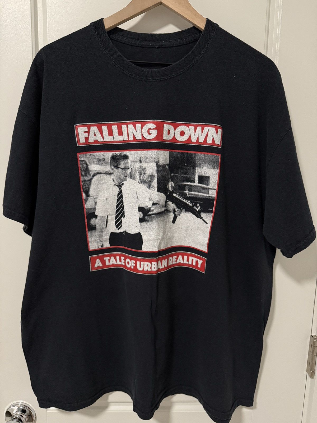 Vintage FALLING DOWN Size US XL / EU 56 / 4 - 1 Thumbnail