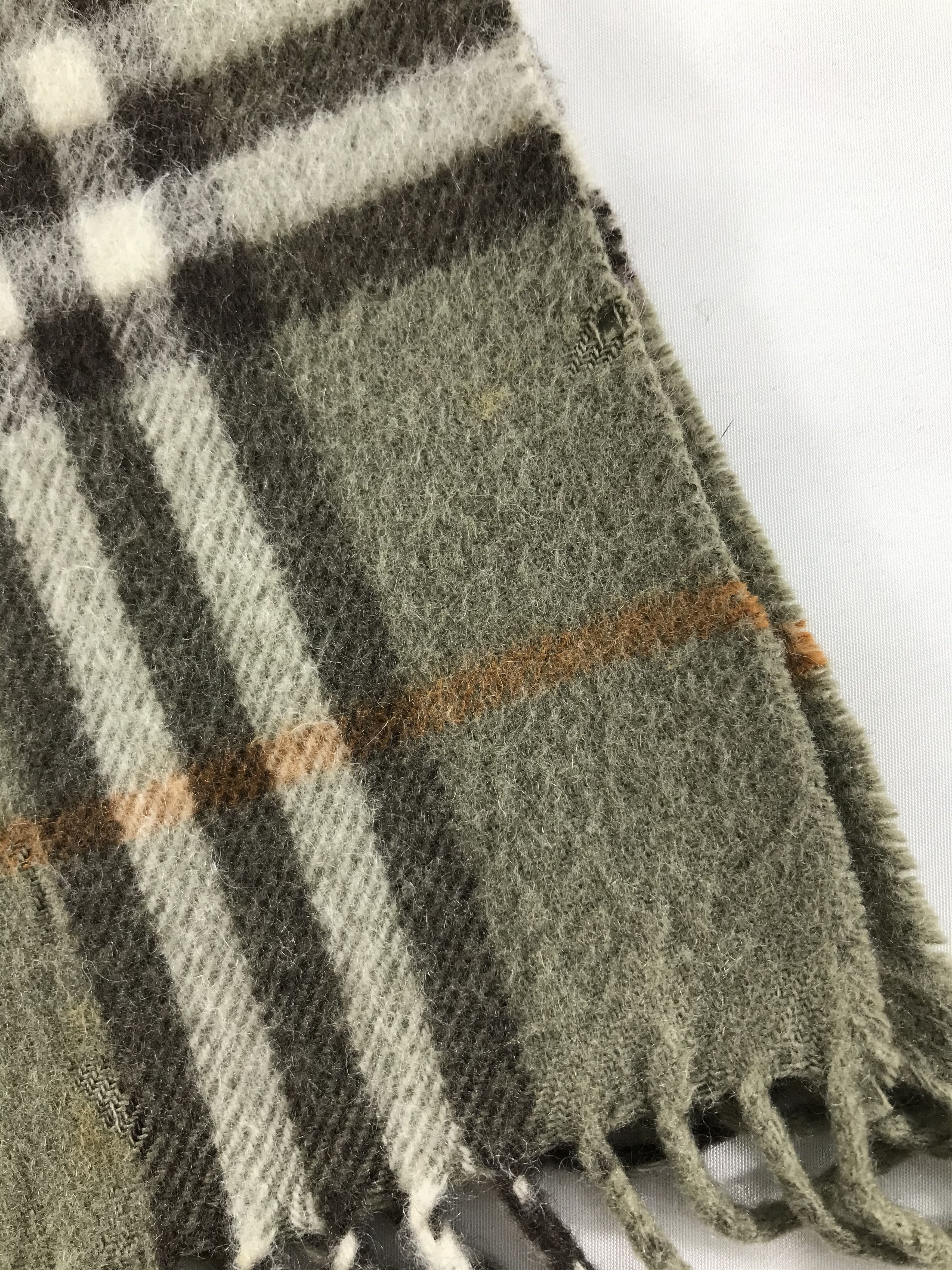 Vintage Burberry Scarf/Muffler/Neckwear MF1594