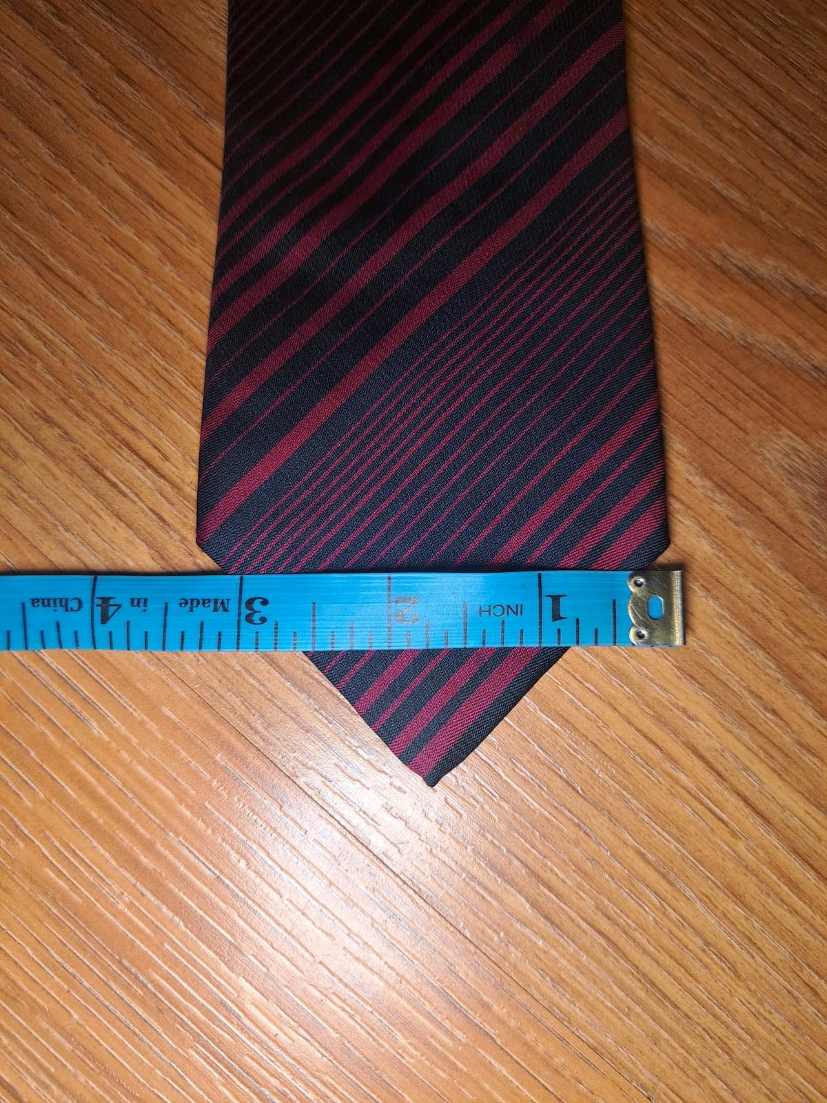 Givenchy Givenchy Italian Silk Tie Red Blue Striped Made in France Size ONE SIZE - 6 Thumbnail