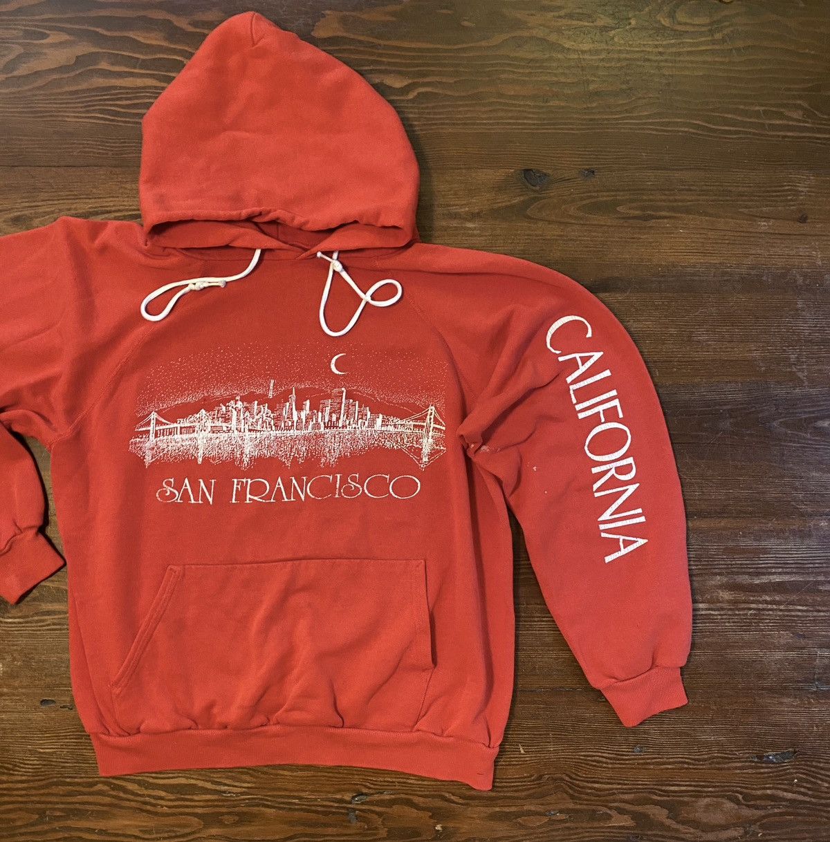 Hanes Vintage 80’s San Francisco Cali Red Raglan Hoodie Sweatshirt Size US S / EU 44-46 / 1 - 1 Thumbnail