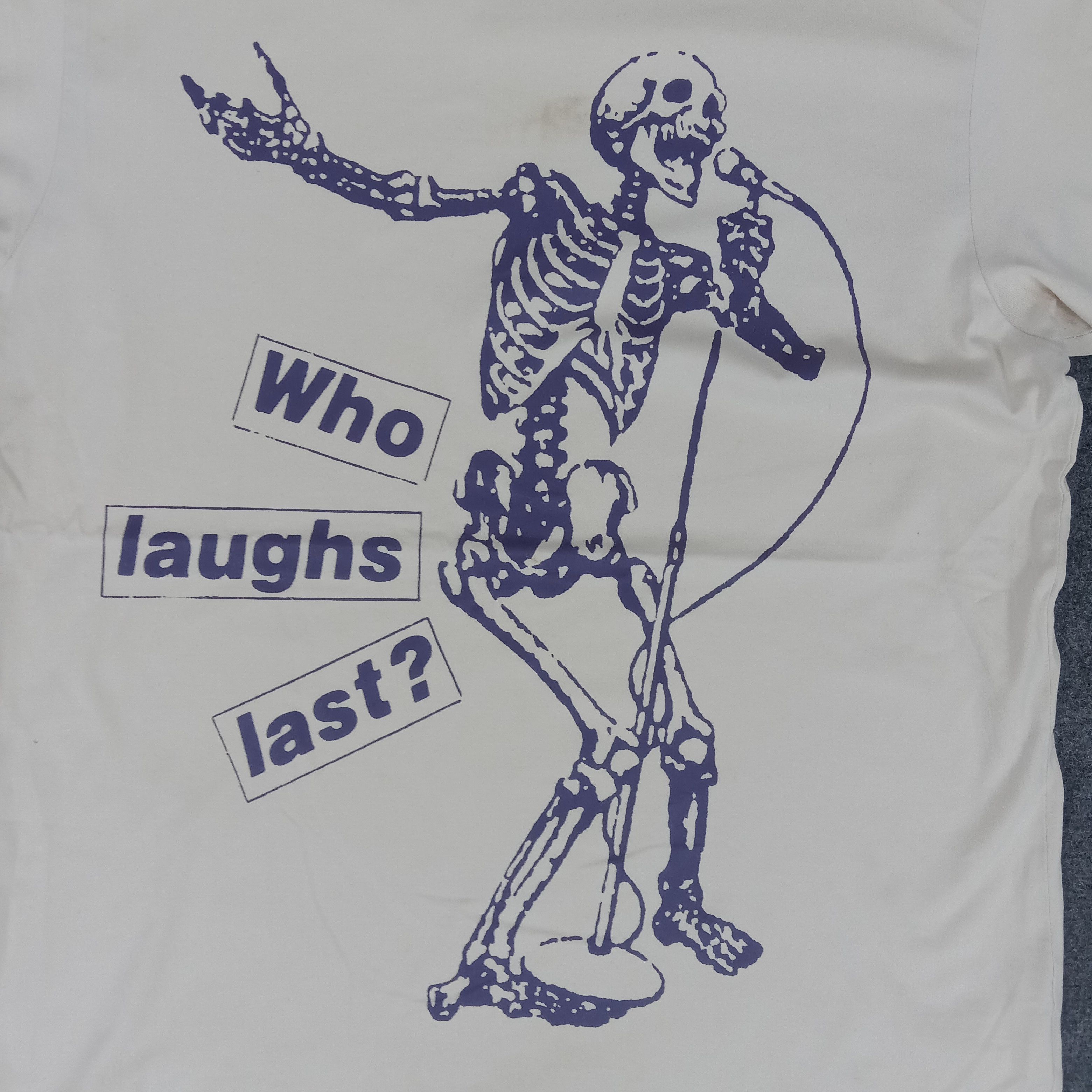 Barbara Kruger × Japanese Brand × Vintage Barbara Kruger Who Laughs Last Skull Tshirt Size US L / EU 52-54 / 3 - 2 Thumbnail