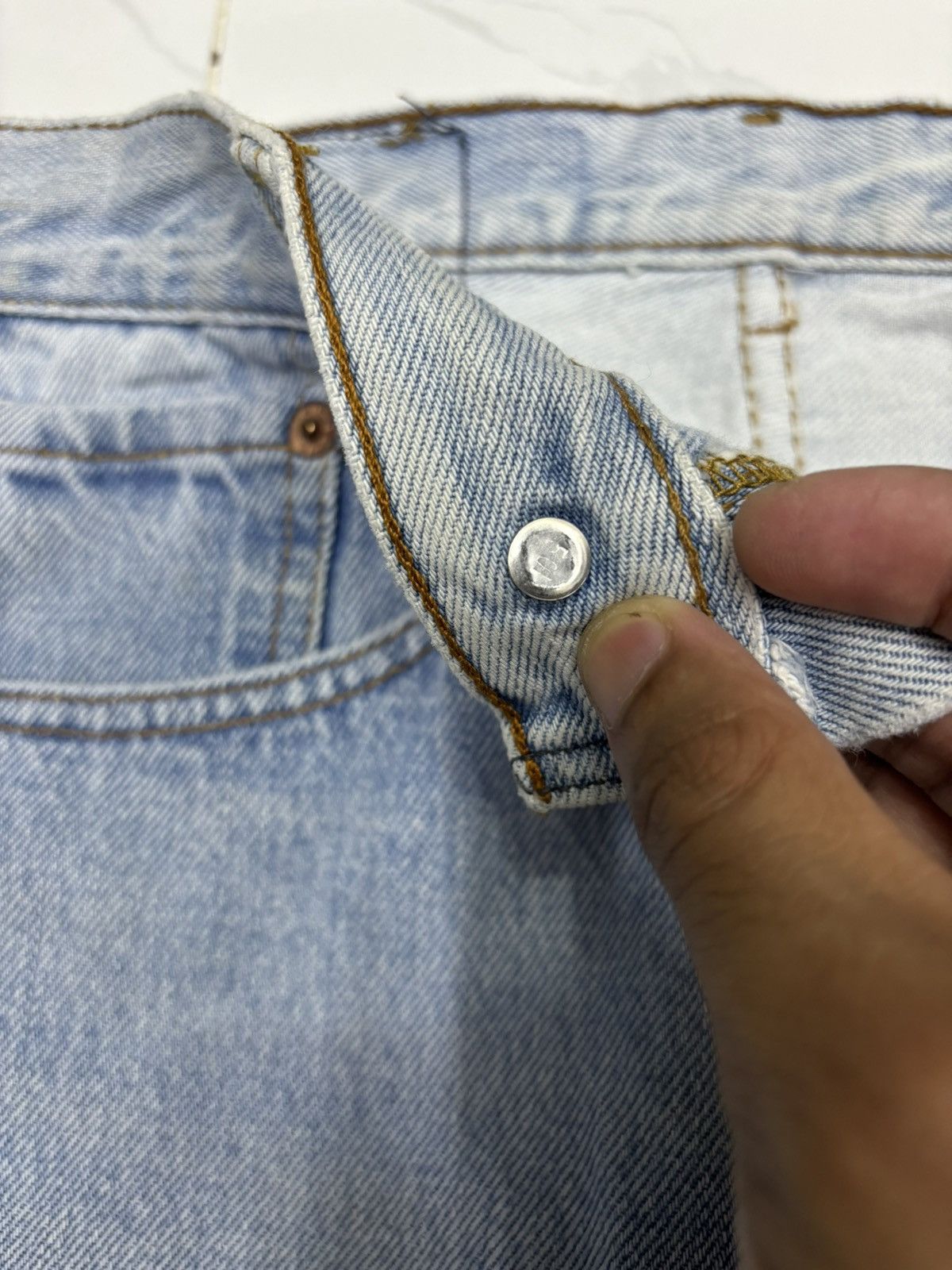 Levi's VINTAGE LEVIS 501 MADE IN USA DISTRESSED DENIM Size US 28 / EU 44 - 12 Thumbnail