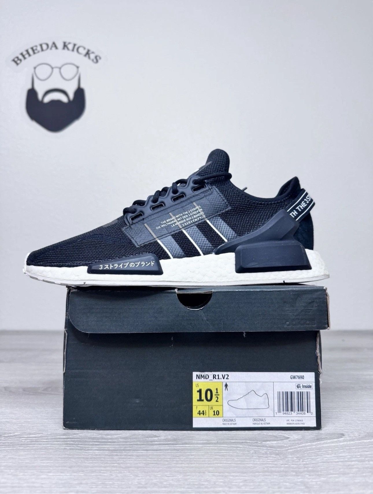adidas gazelle silver green womens Adidas NMD R1 