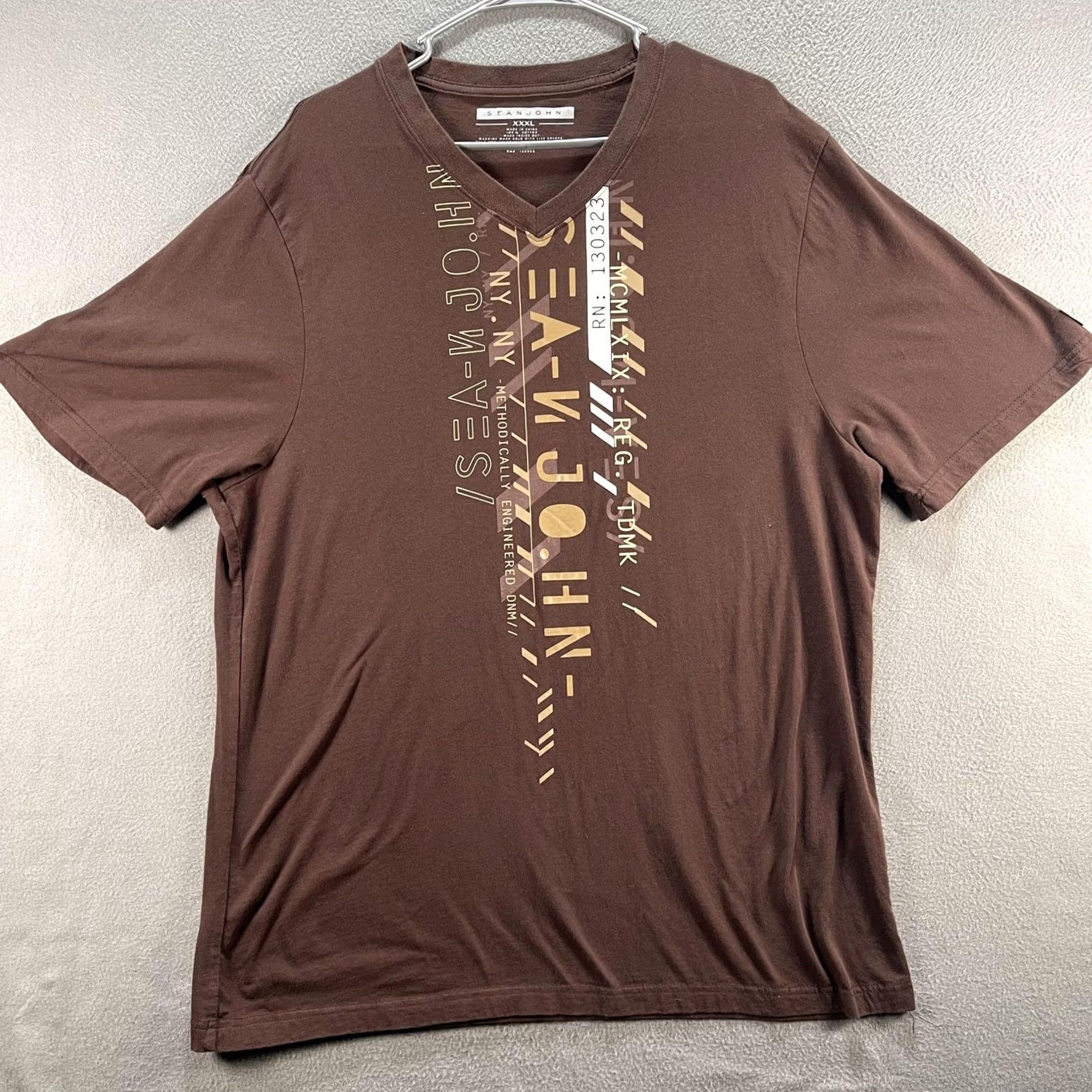 Sean John Sean John Shirt Mens 3XL Brown V-Neck Graphic Tee T-Shirt 100% Cotton Casual Size US XXL / EU 58 / 5 - 2 Thumbnail